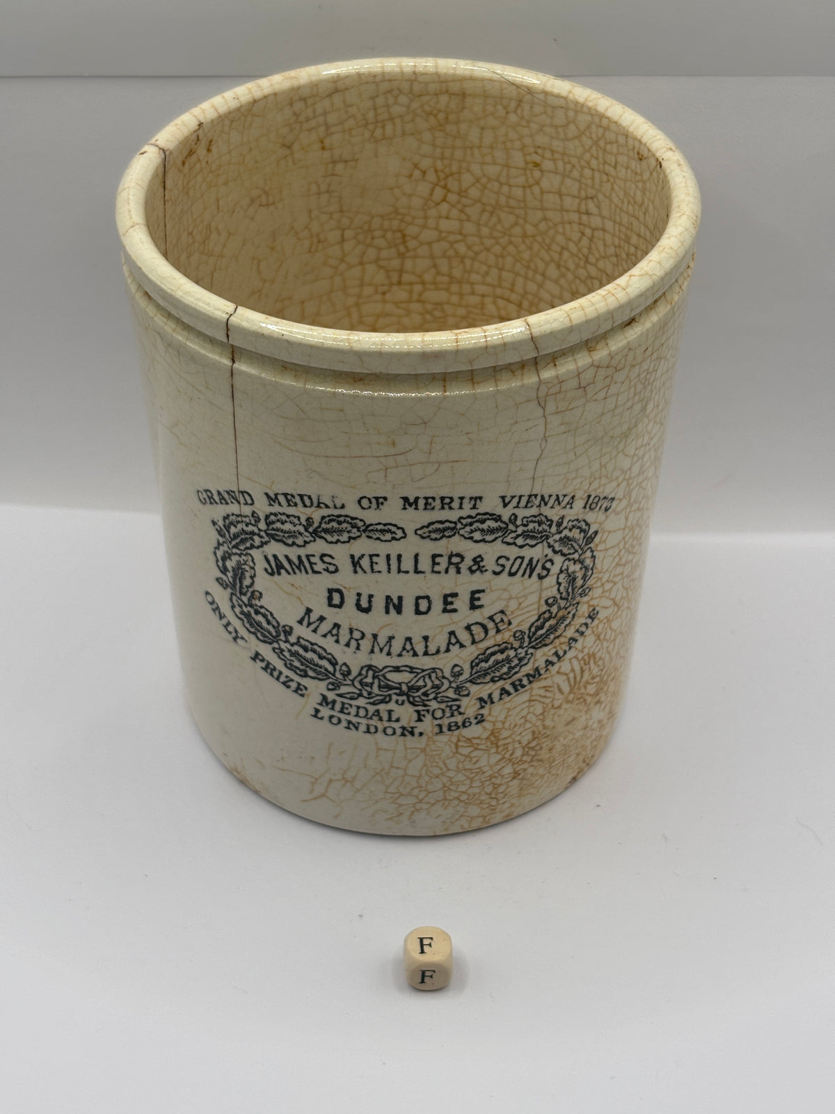 Old large 3lb stoneware marmalade pot, James Keiller Dundee marmalade (F) damaged