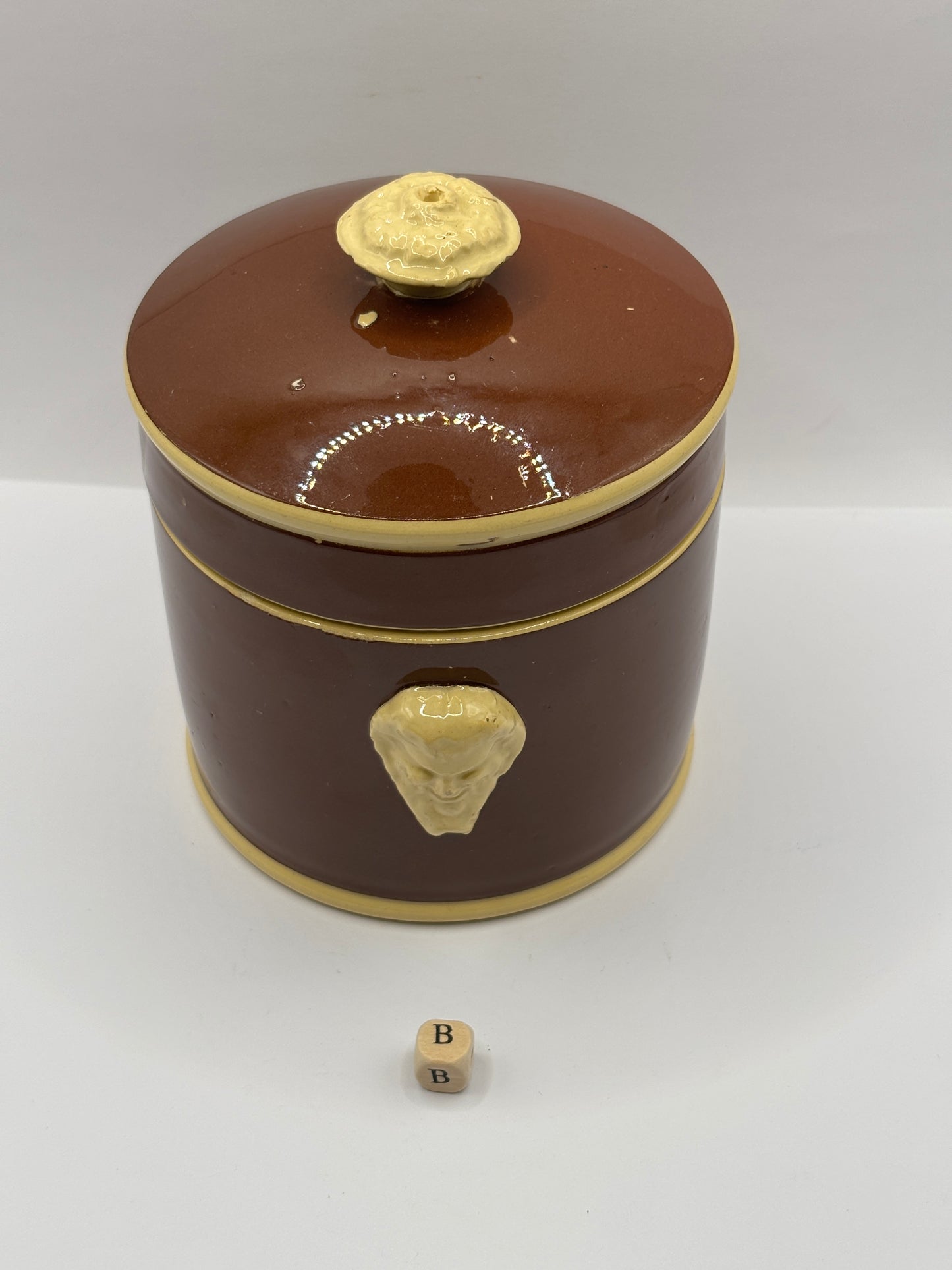Old french terrine jar/pot. Base and lid (B)