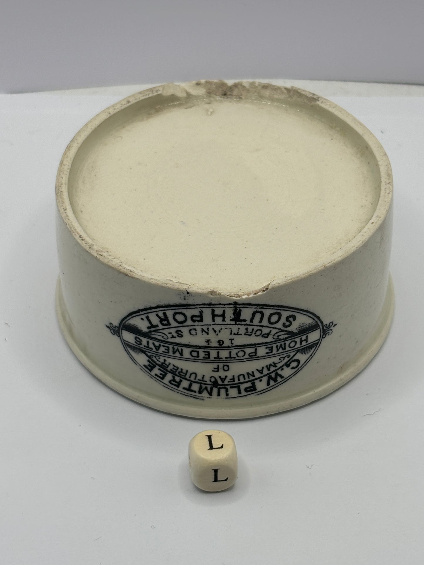 Plumtree home potted meats advertising pot. Damaged (L)