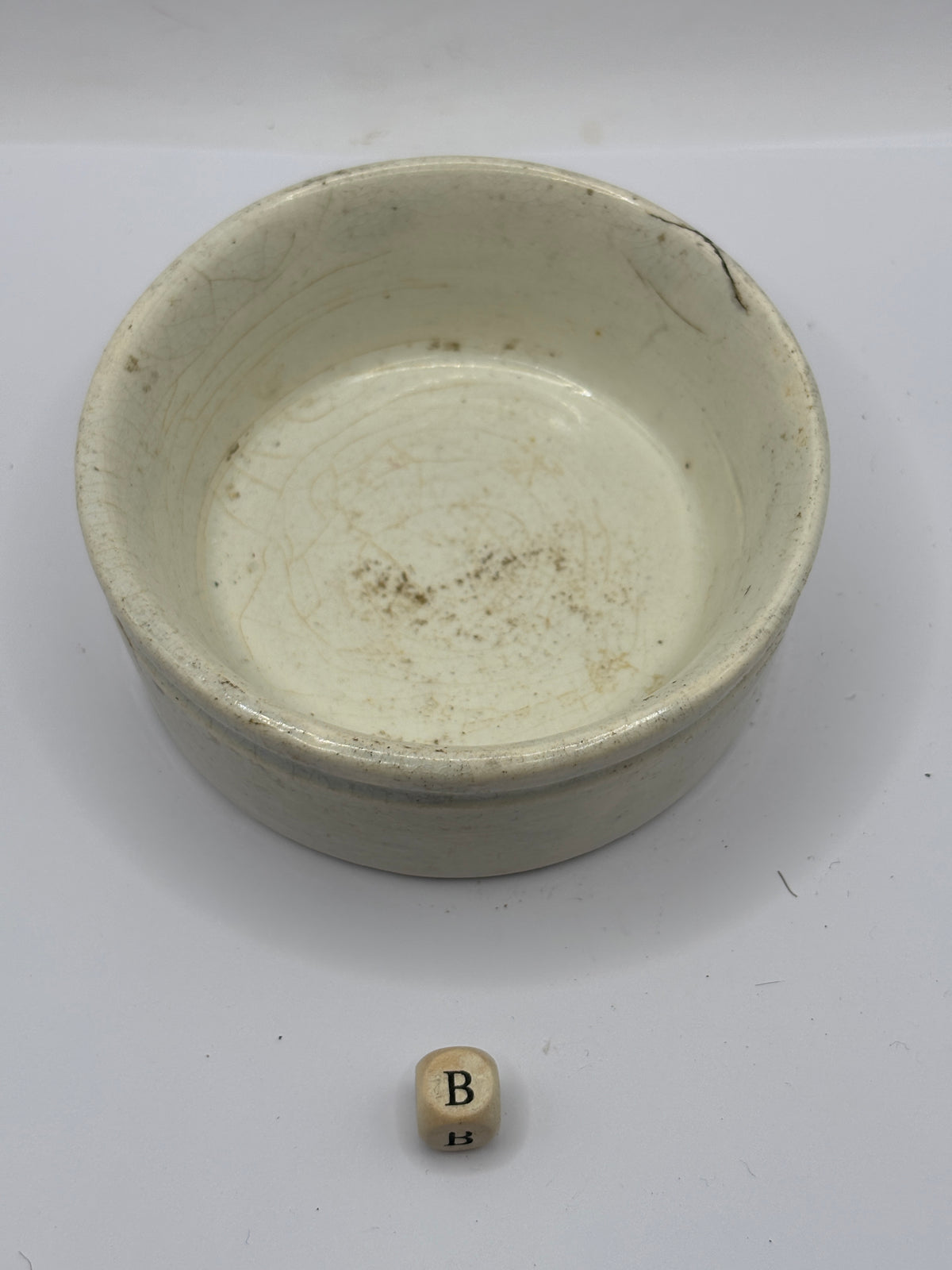 Old plain stoneware meat paste pot (B)