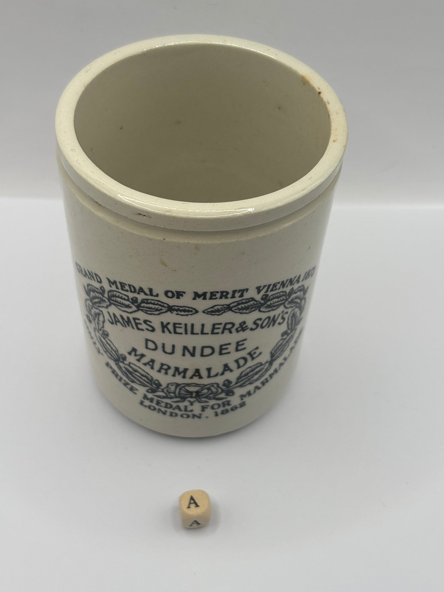 Old 1lb James Keiller Dundee marmalade Jar (a)