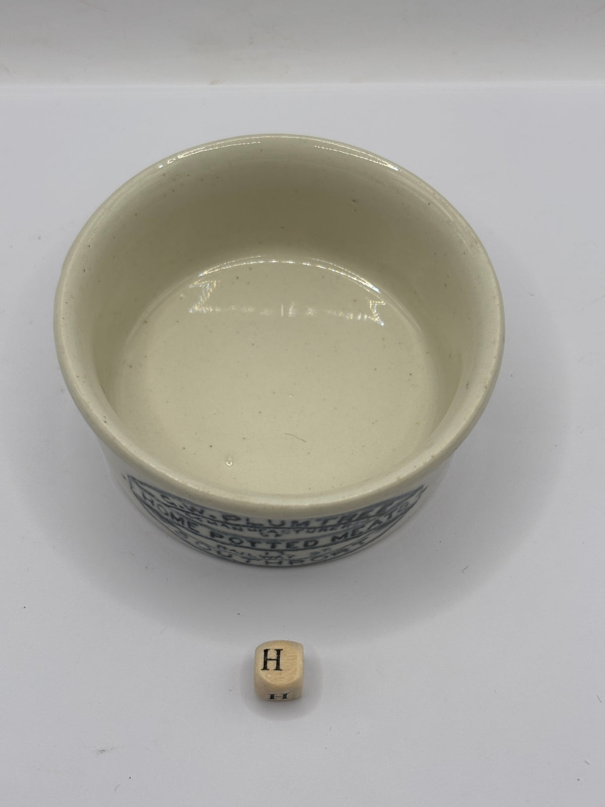 Old advertising meat paste pot, Plumtree home potted meats (H)