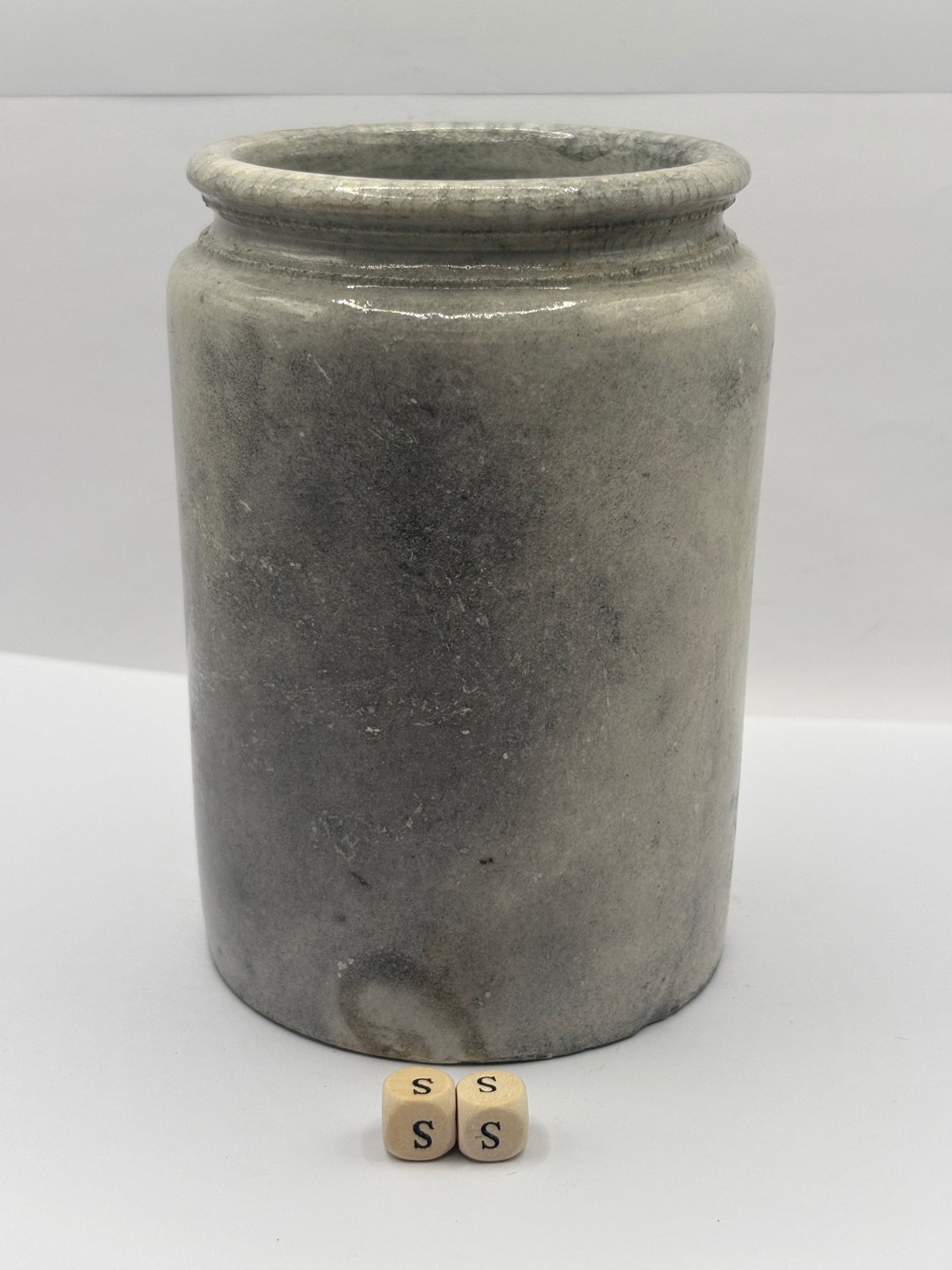 Old 2lb rolled top stoneware jam pot (ss)