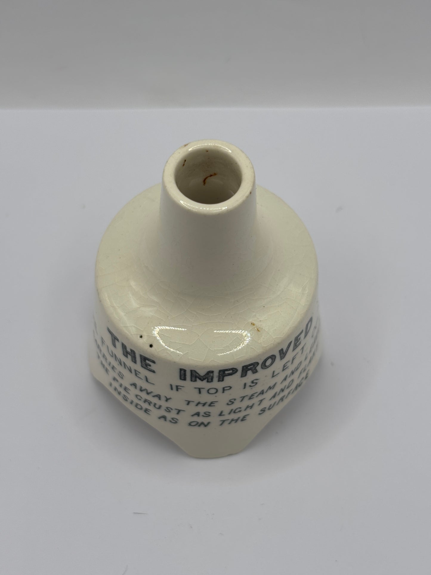 Old advertising pie funnel, The improved pie funnel