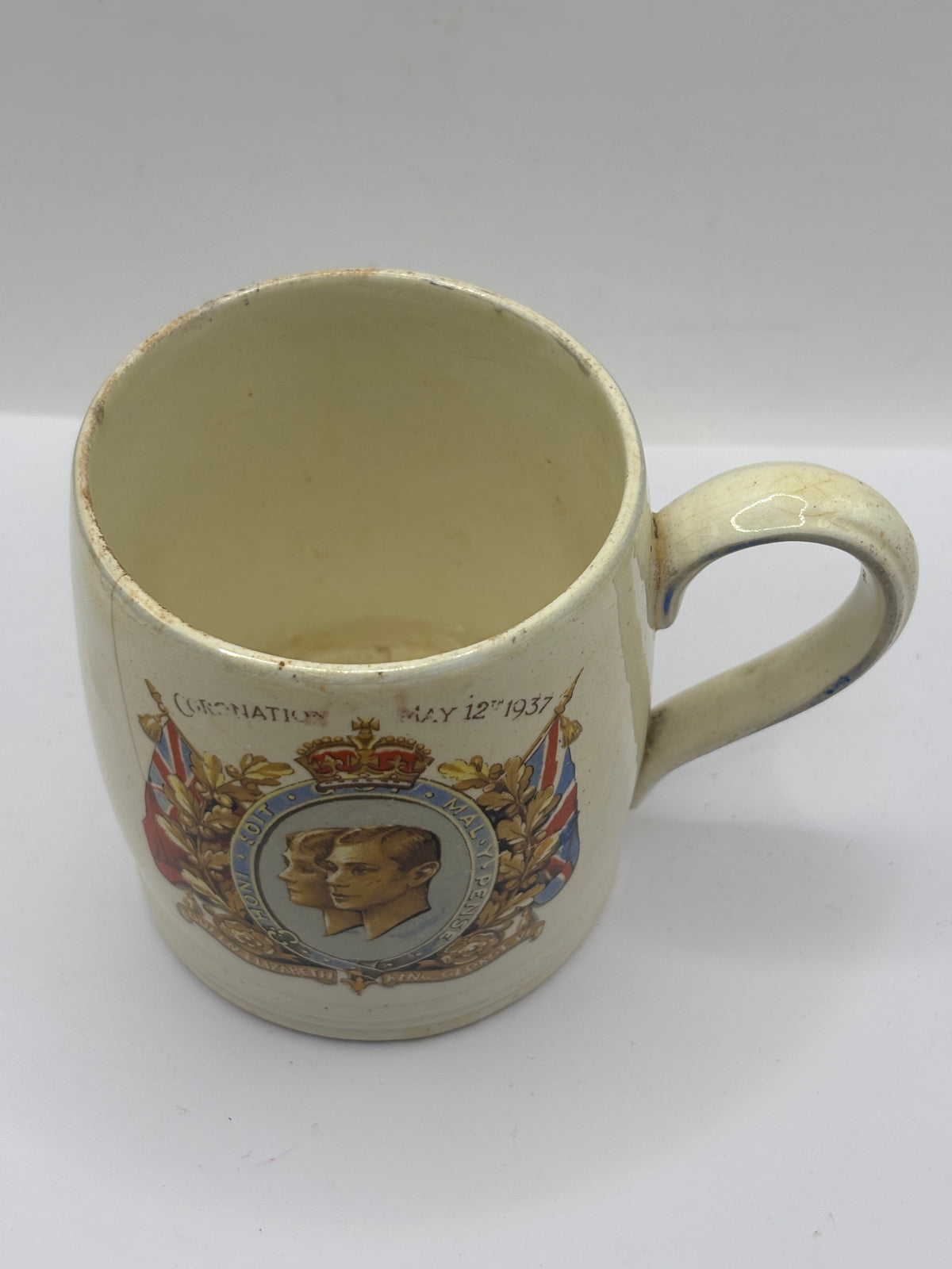 Old coronation cup, royal family