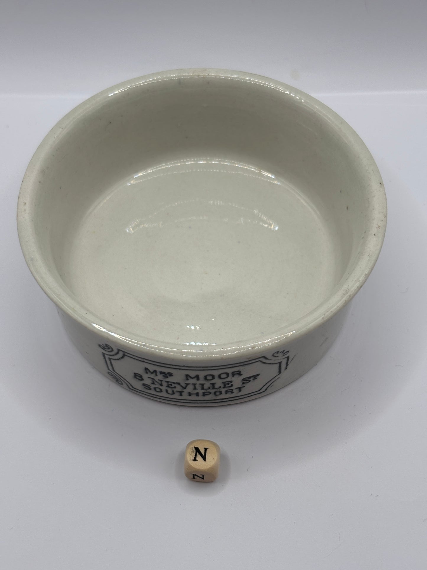 Old Mrs Moors advertising meat paste pot (N) large size