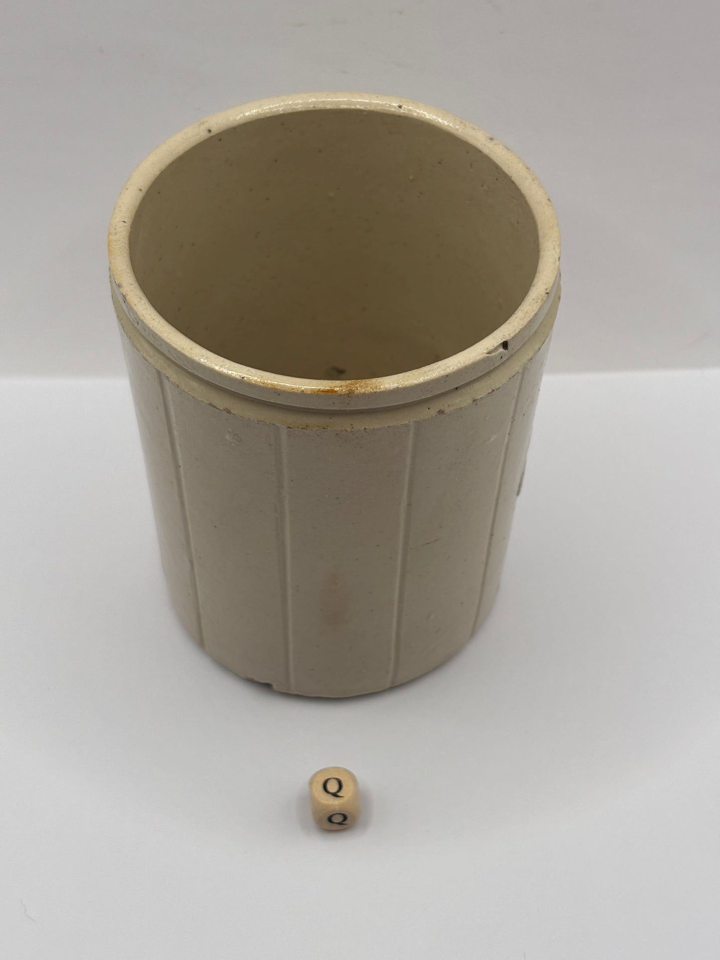 Old 1lb ribbed stoneware jam pot (Q)Hartleys