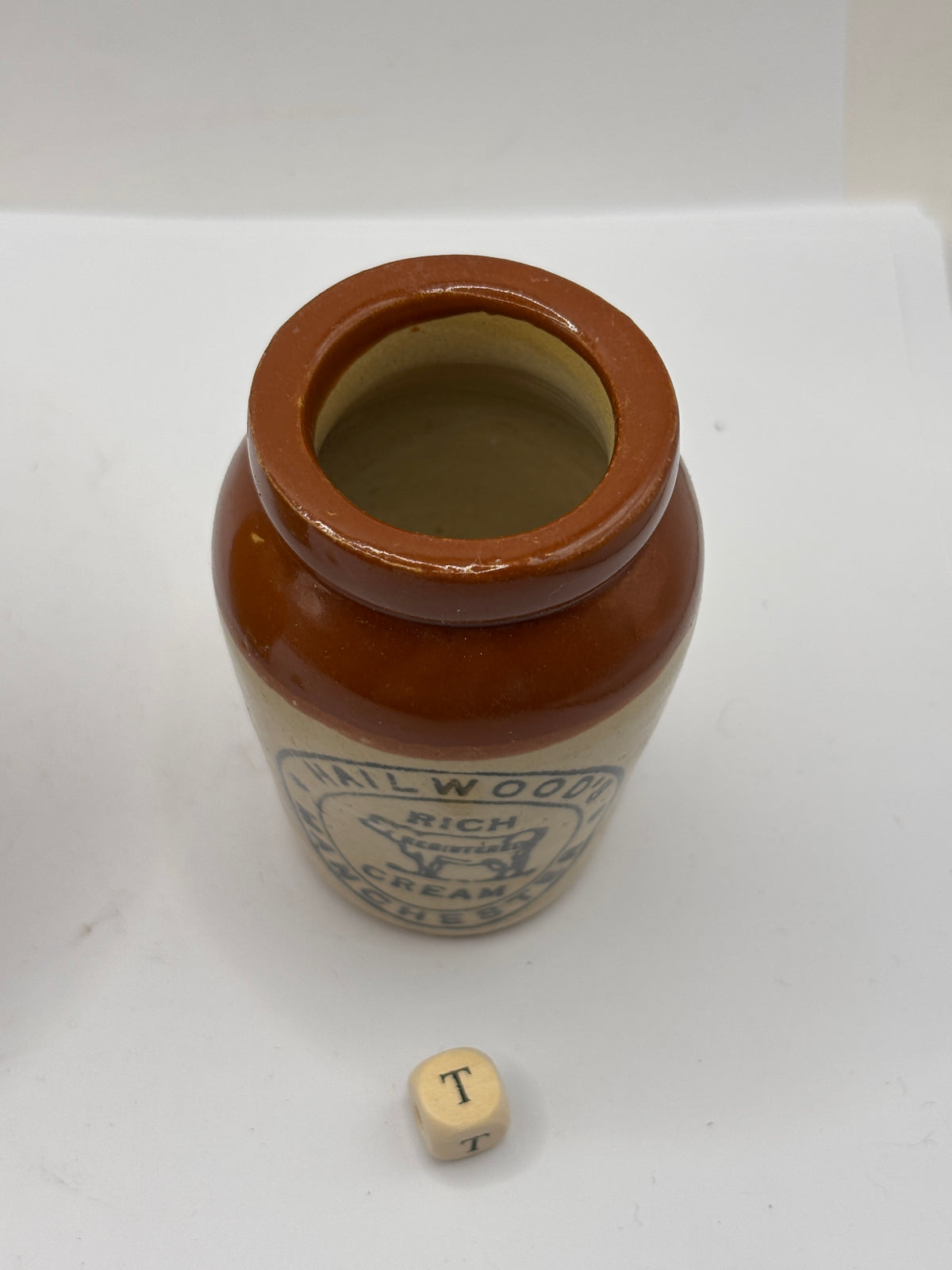 Old advertising cream pot, Hailwoods rich cream (T)
