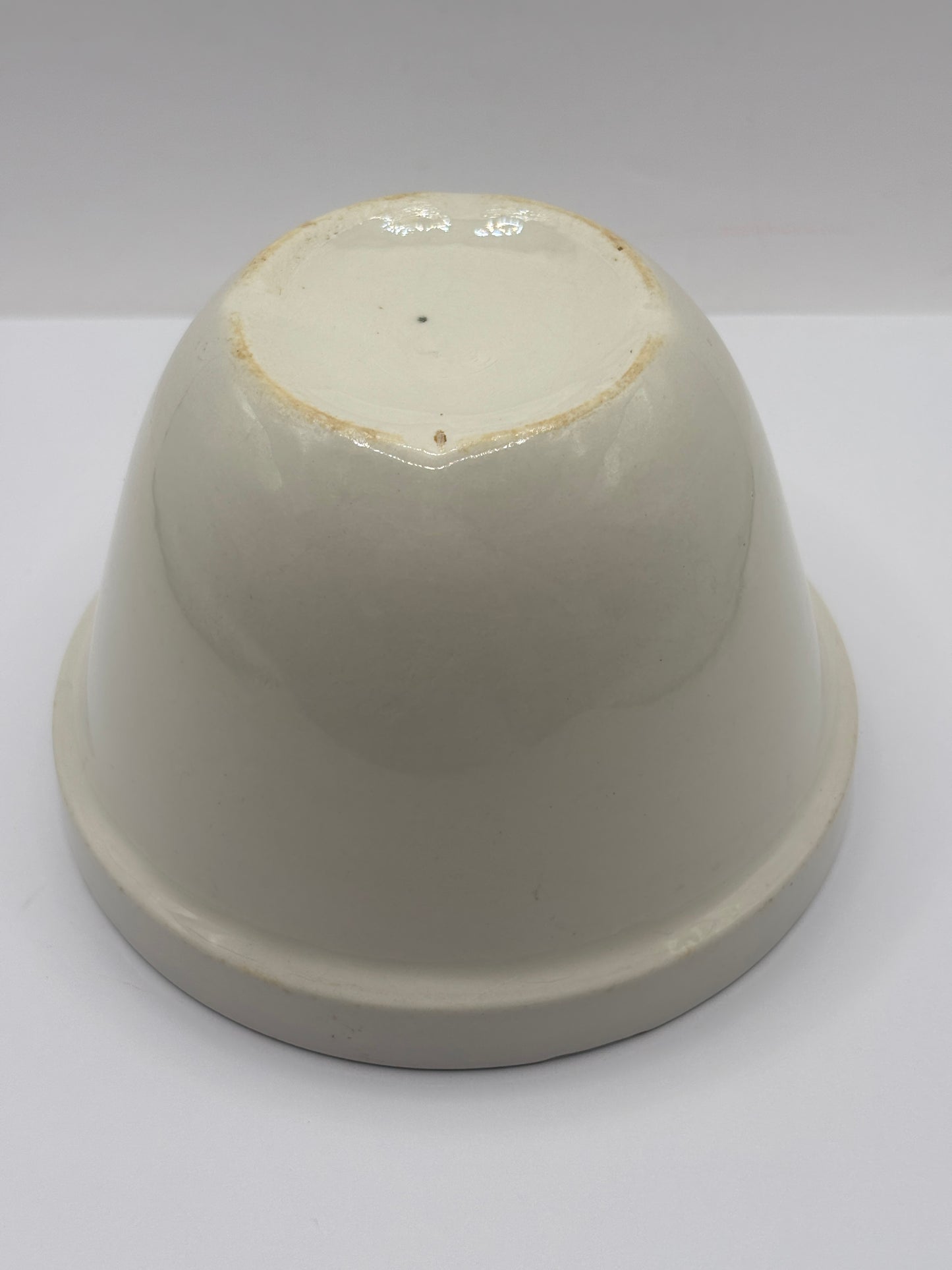 Small vintage pudding bowl (a)