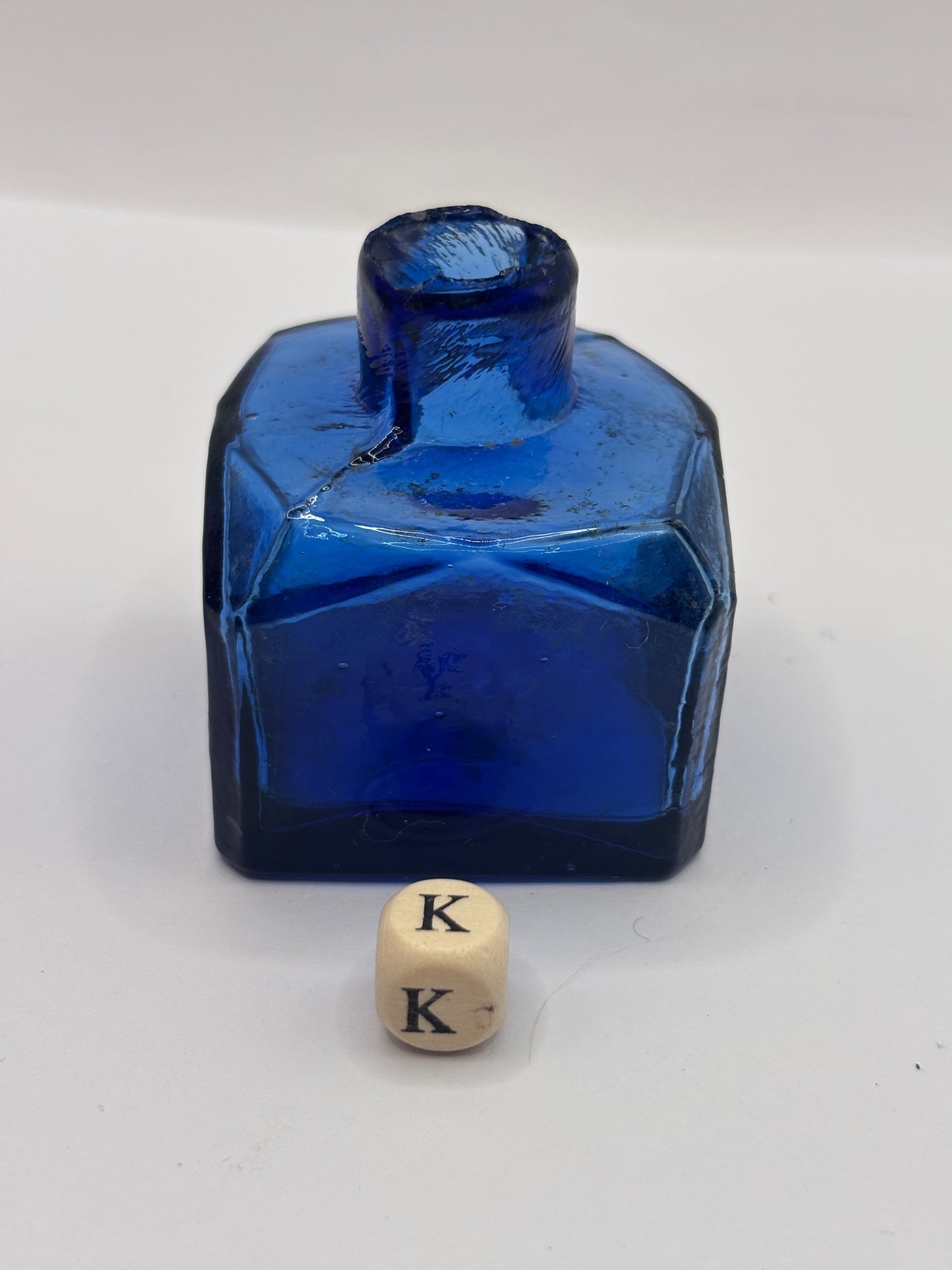 Old blue glass ink bottle, inkwell, penny ink (k)