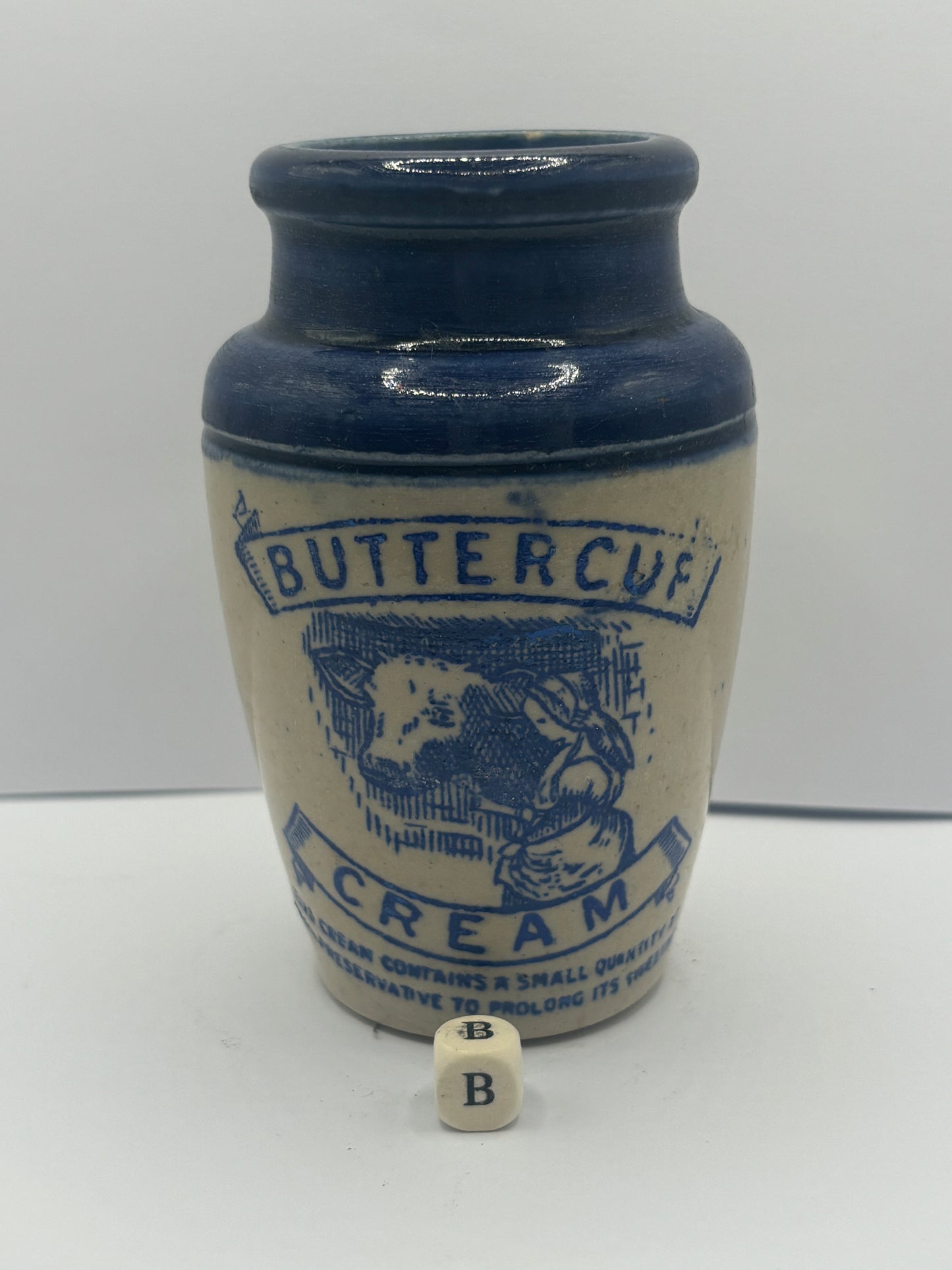 Large buttercup cream dairy pot, cream pot, Damaged (B)