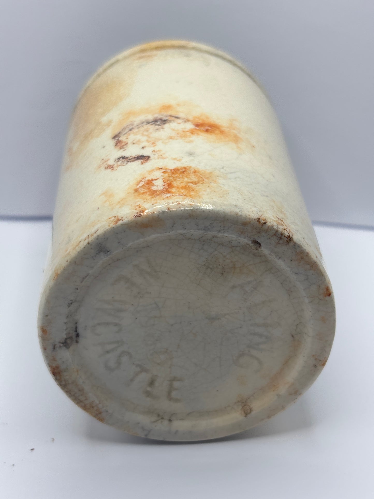 Old 1lb James Keiller Dundee marmalade jar. Damaged