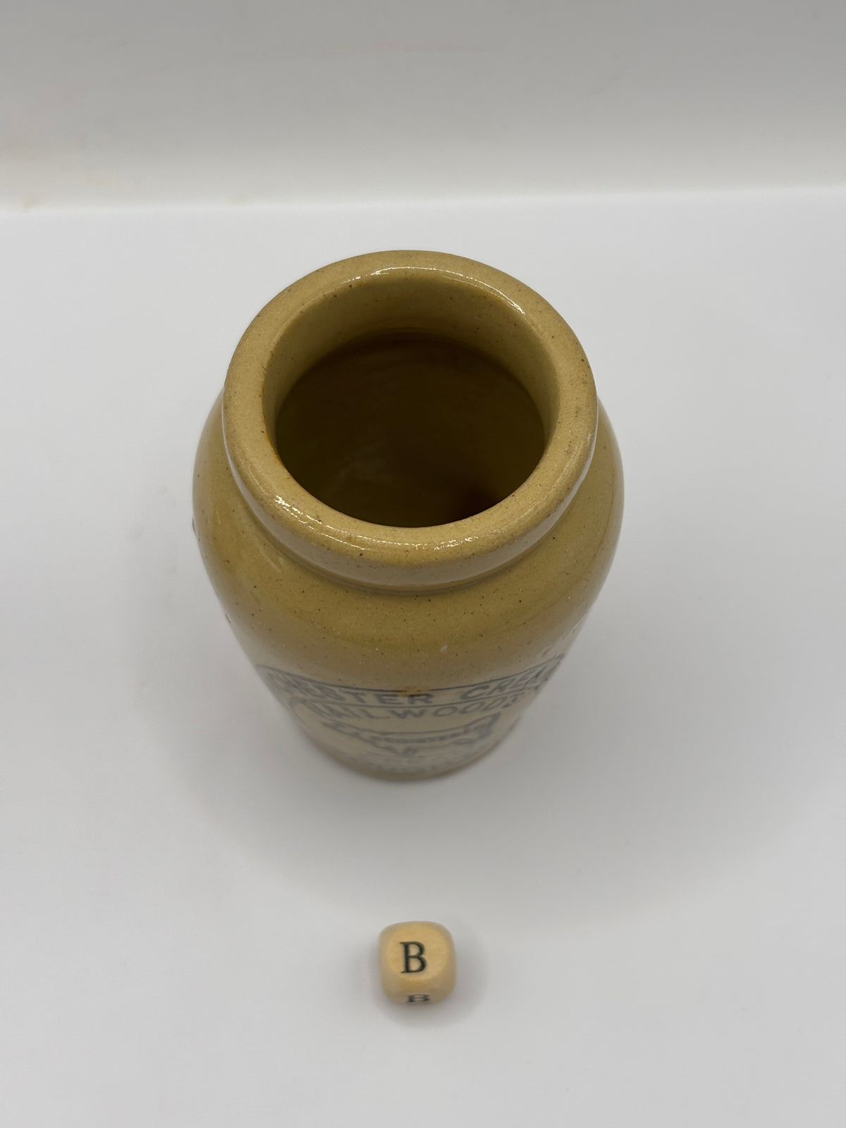 Old advertising cream pot, Hailwoods rich cream (B)