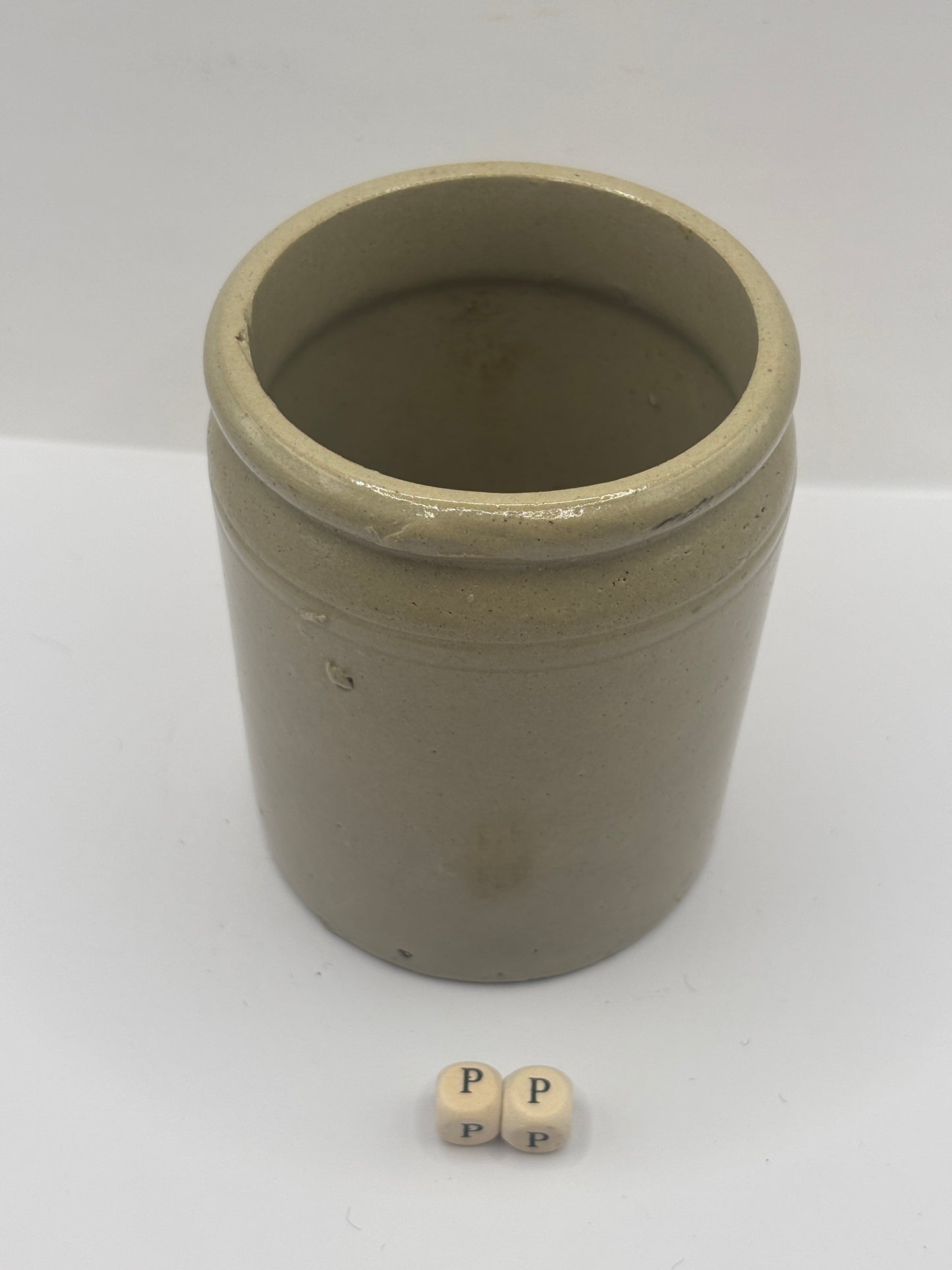 Old 1lb rolled top stoneware jam pot (PP)