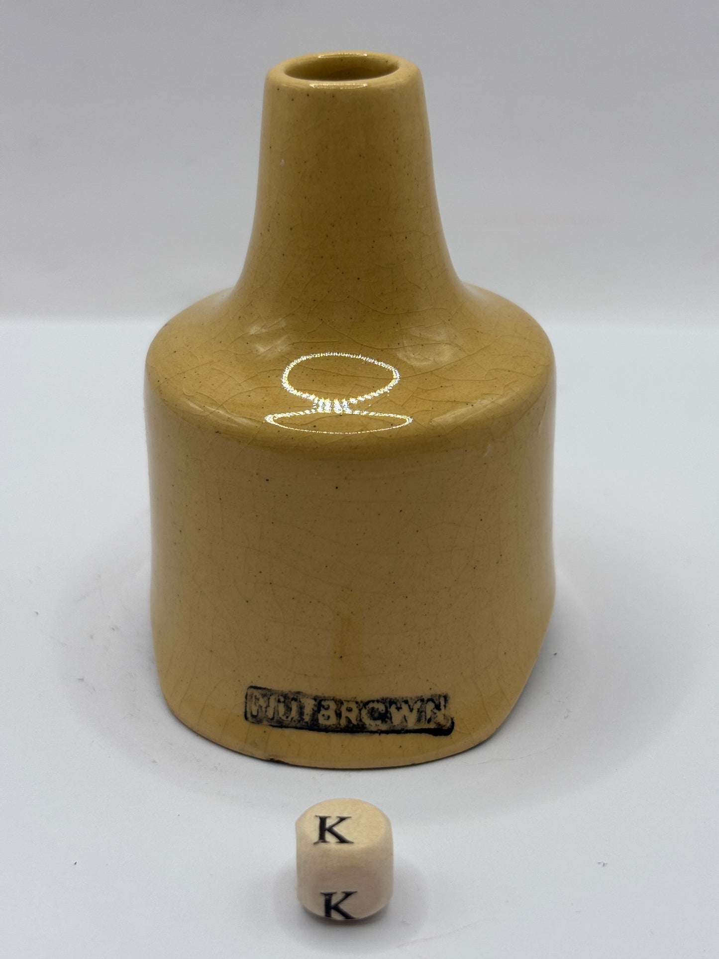 Vintage Nutbrown stoneware pie funnel (K)