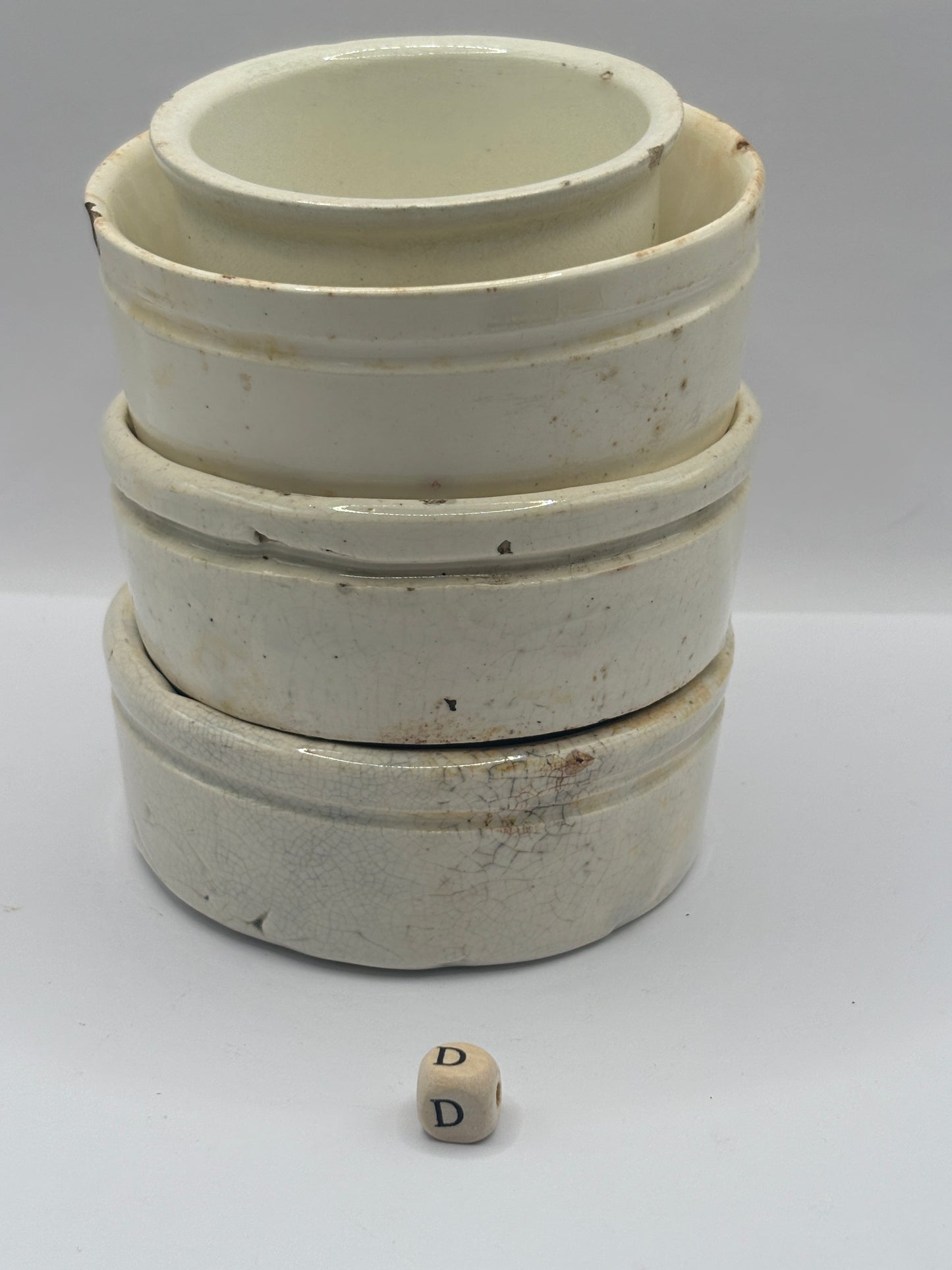 4 Old plain stoneware meat paste pot, potted meat (D) Damaged
