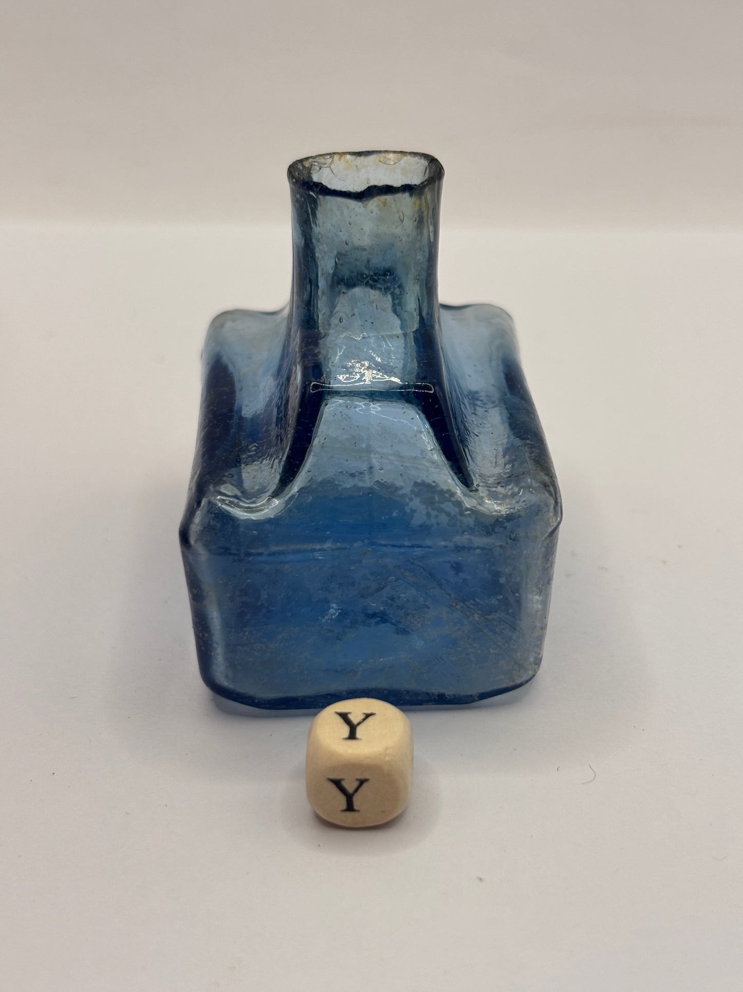 Old blue glass boat ink, inkwell (Y)