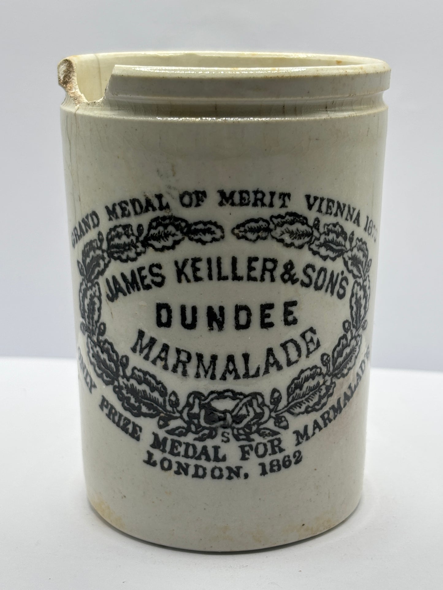 Old 1lb James Keiller Dundee marmalade jar. Damaged