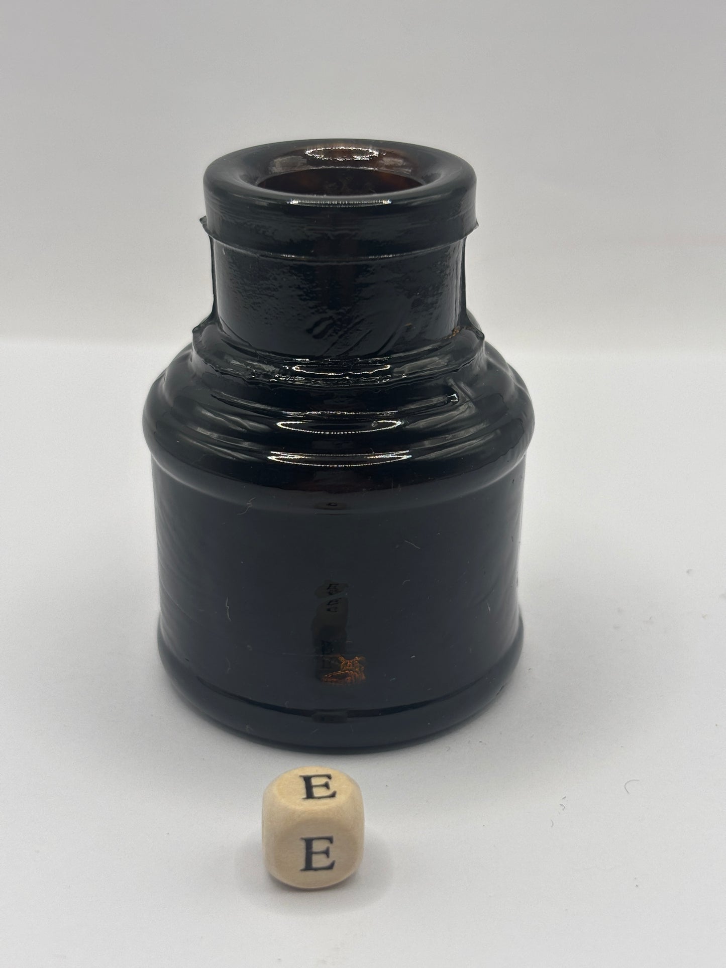 Old amber glass ink bottle, inkwell, penny ink (e)