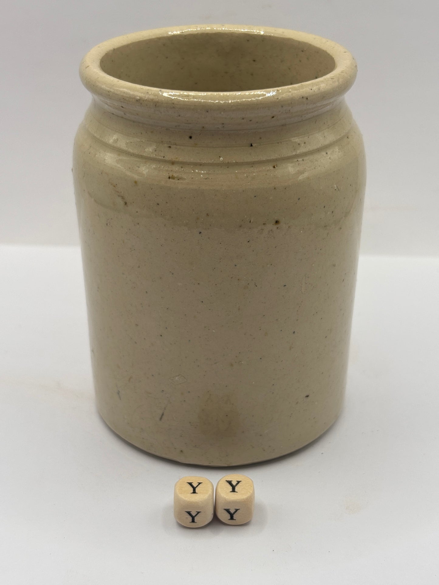 Old 1lb rolled top stoneware jam pot (YY)
