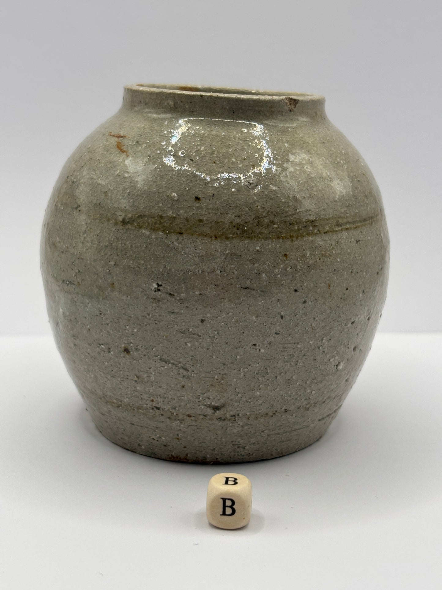 Old stoneware ginger jar (B)