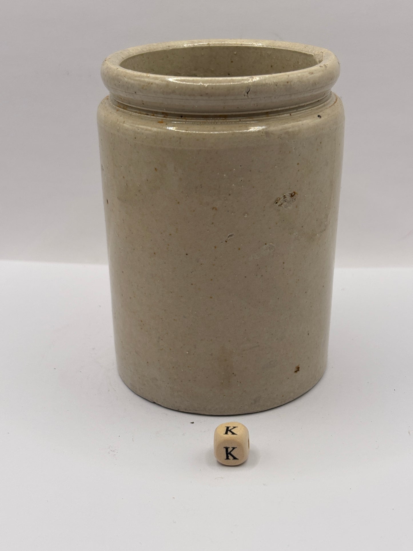 Old 1lb rolled top stoneware jam pot (k)