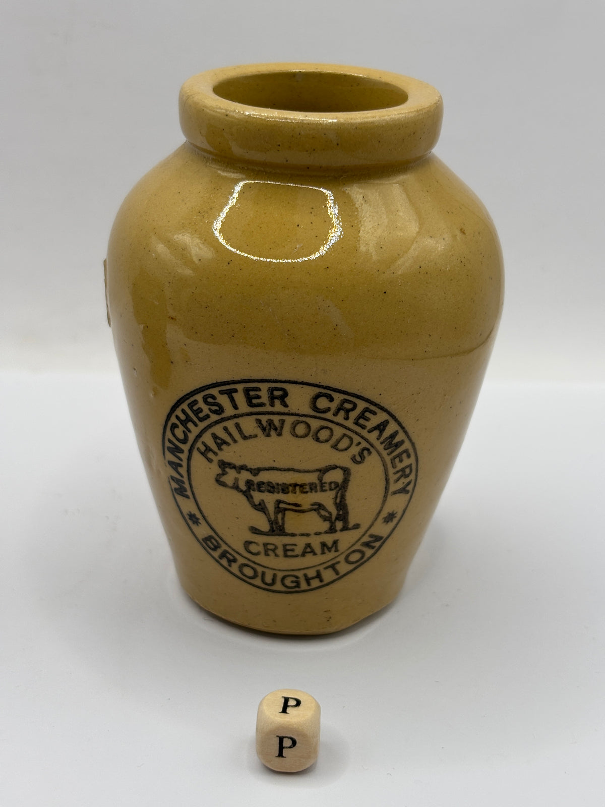 Old advertising cream pot, Hailwoods rich cream (P)