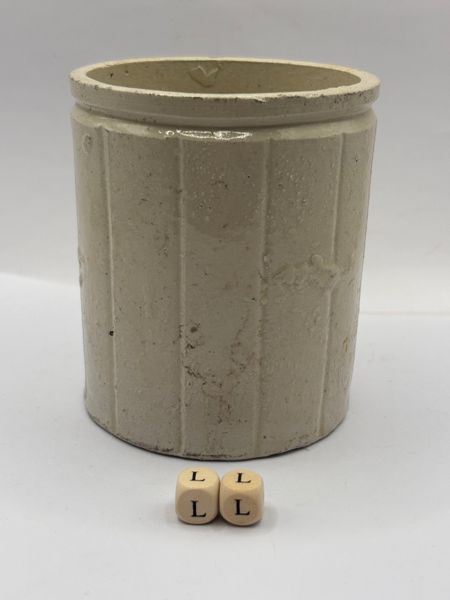 Old 1lb ribbed stoneware jam pot (LL)