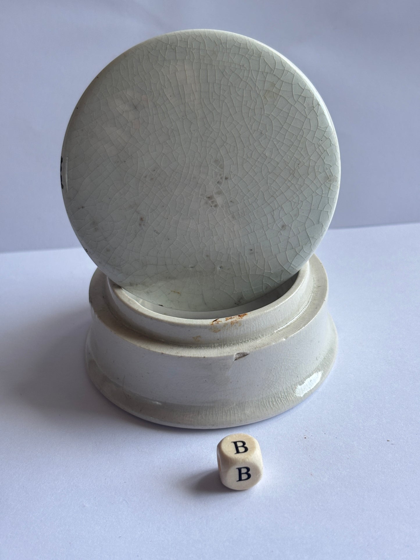 Old plain pot lid and base, stoneware (B)