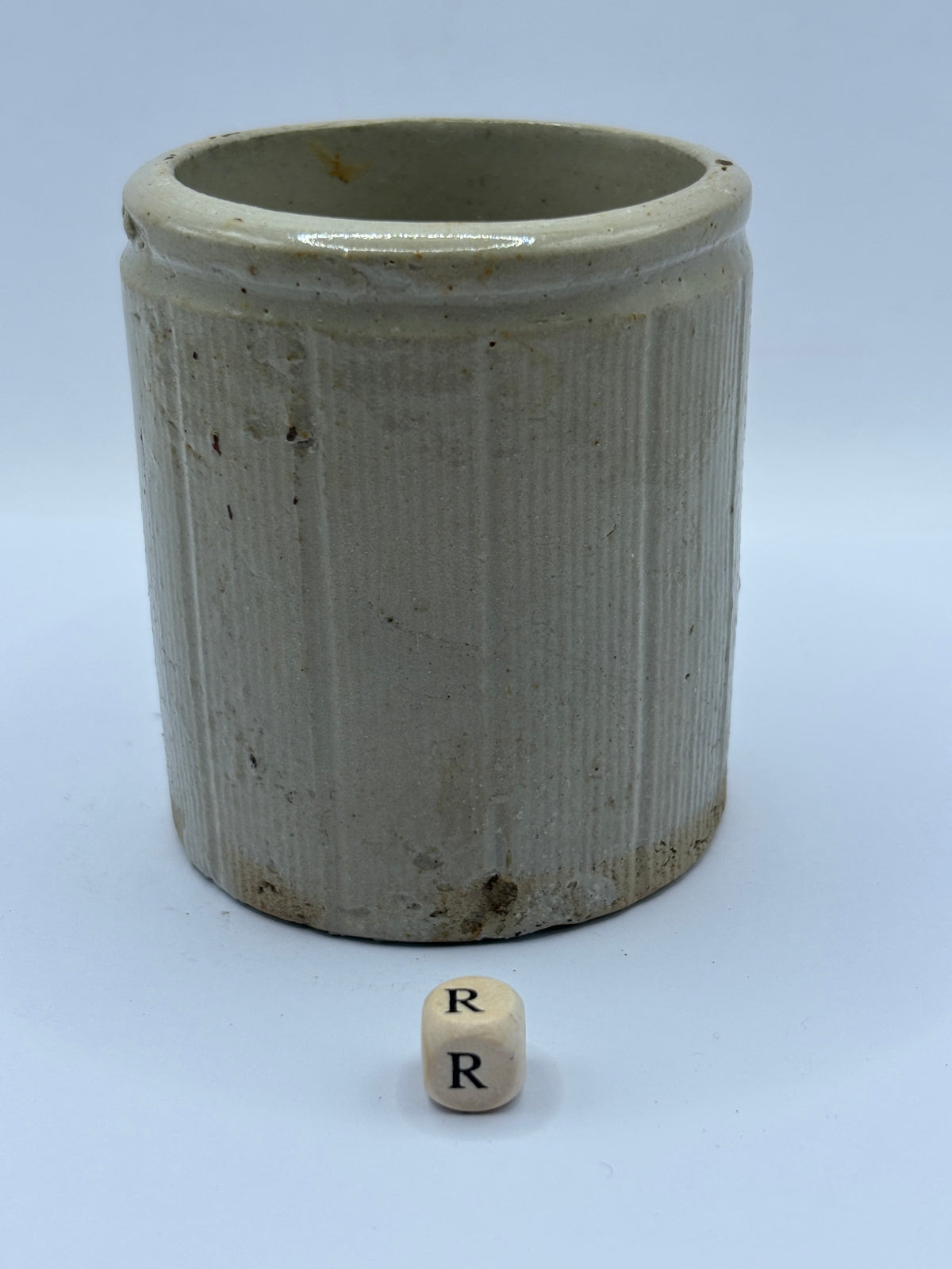 Old small ribbed stoneware jam pot (R)