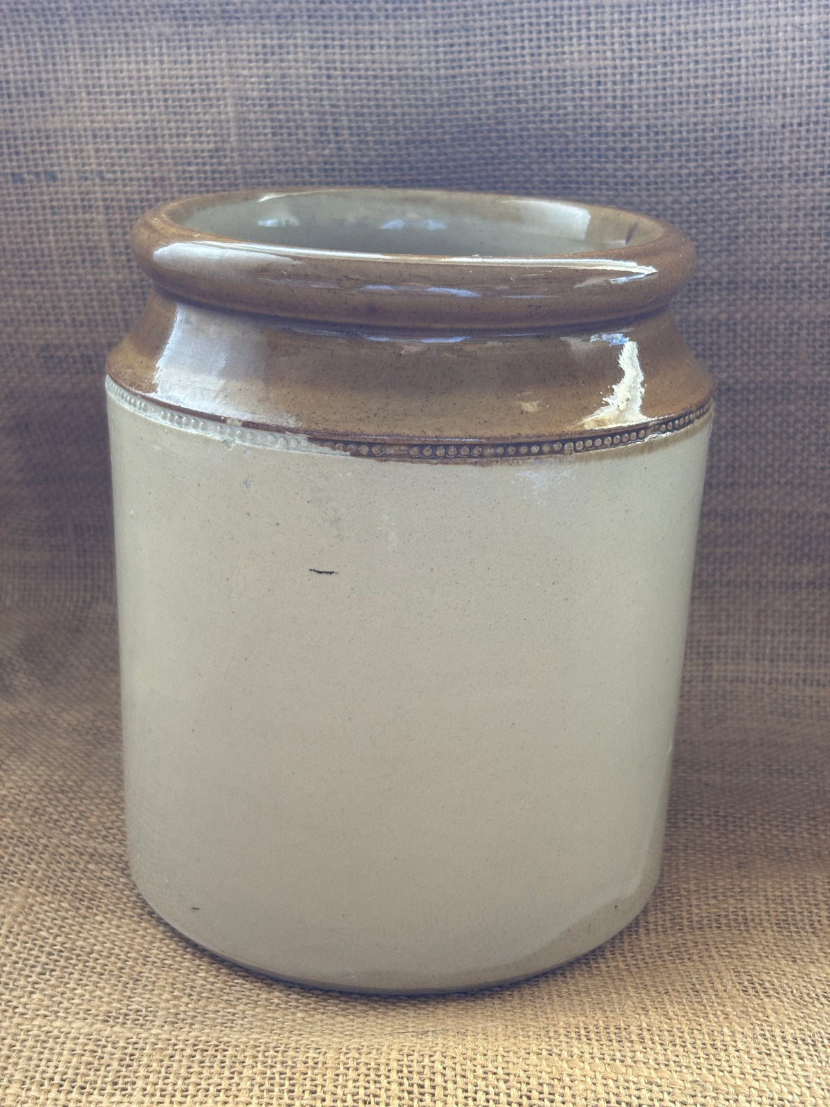Old stoneware jar/ pantry pot (a)