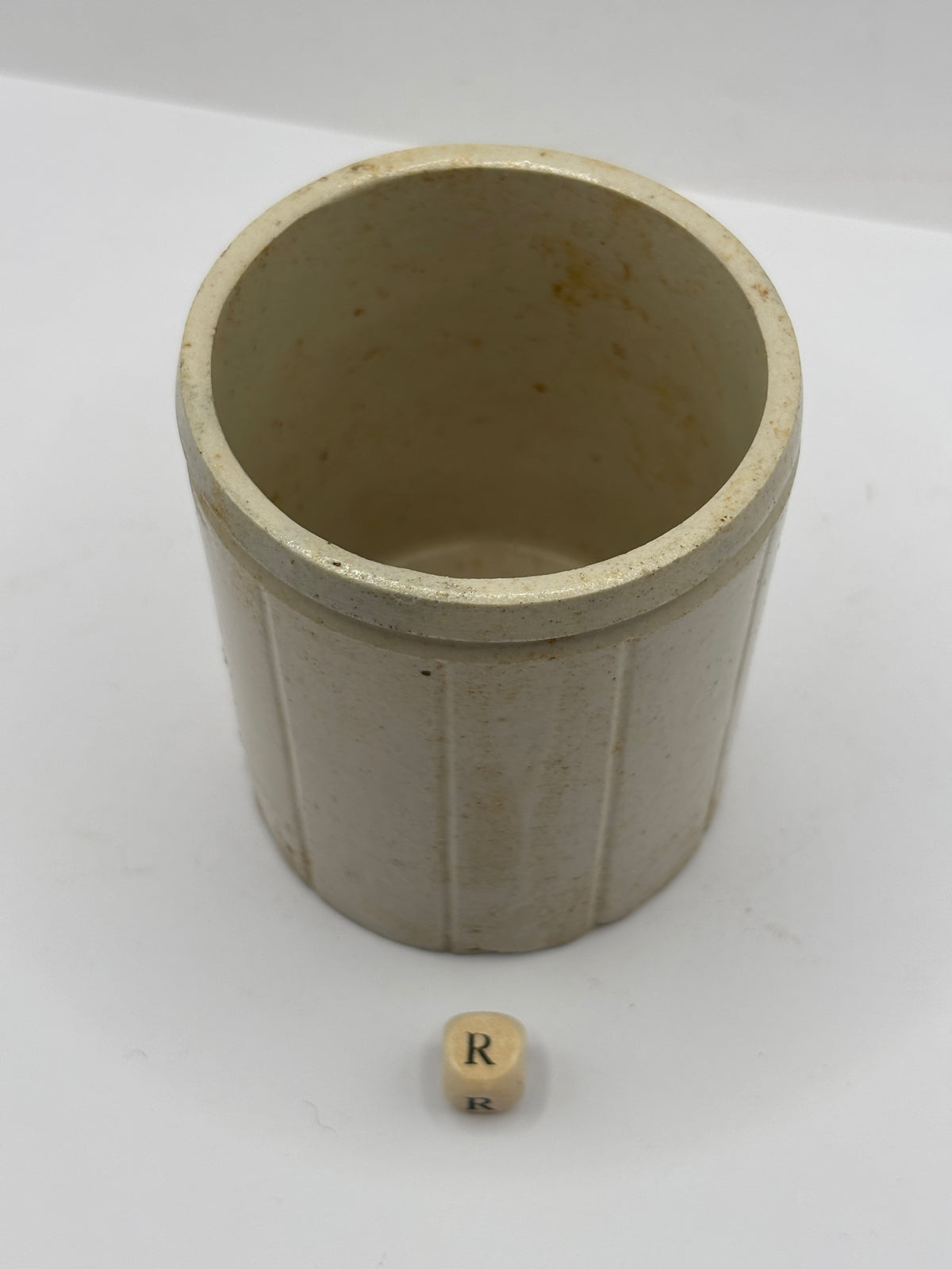 Old small ribbed stoneware jam pot (R)