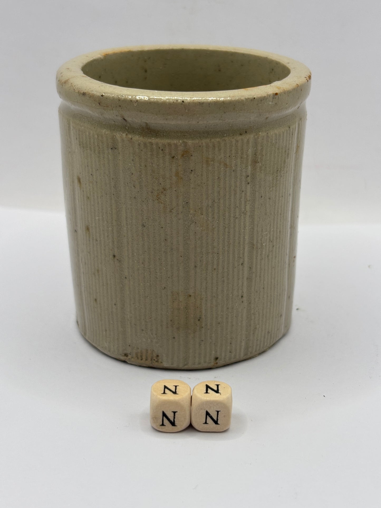 Old small ribbed stoneware jam pot (NN)
