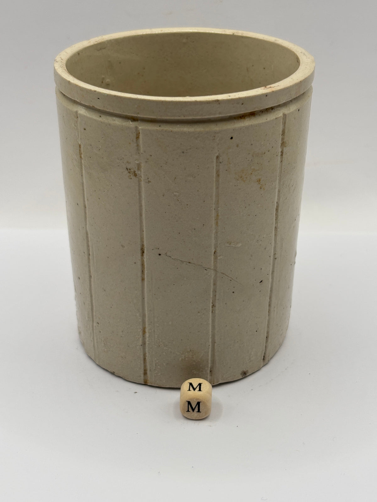 Old 1lb ribbed Hartleys stoneware jam pot (m)