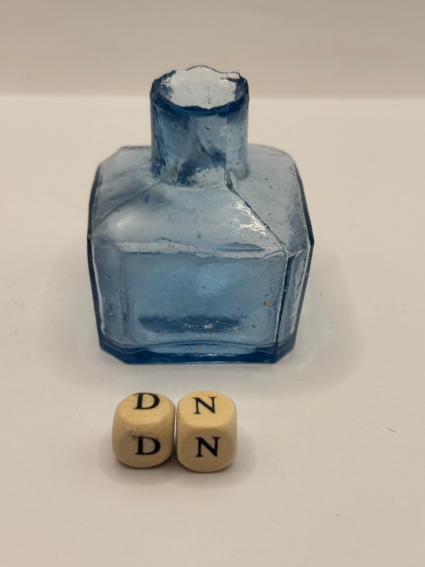 Old blue glass ink bottle, inkwell, penny ink (DN)