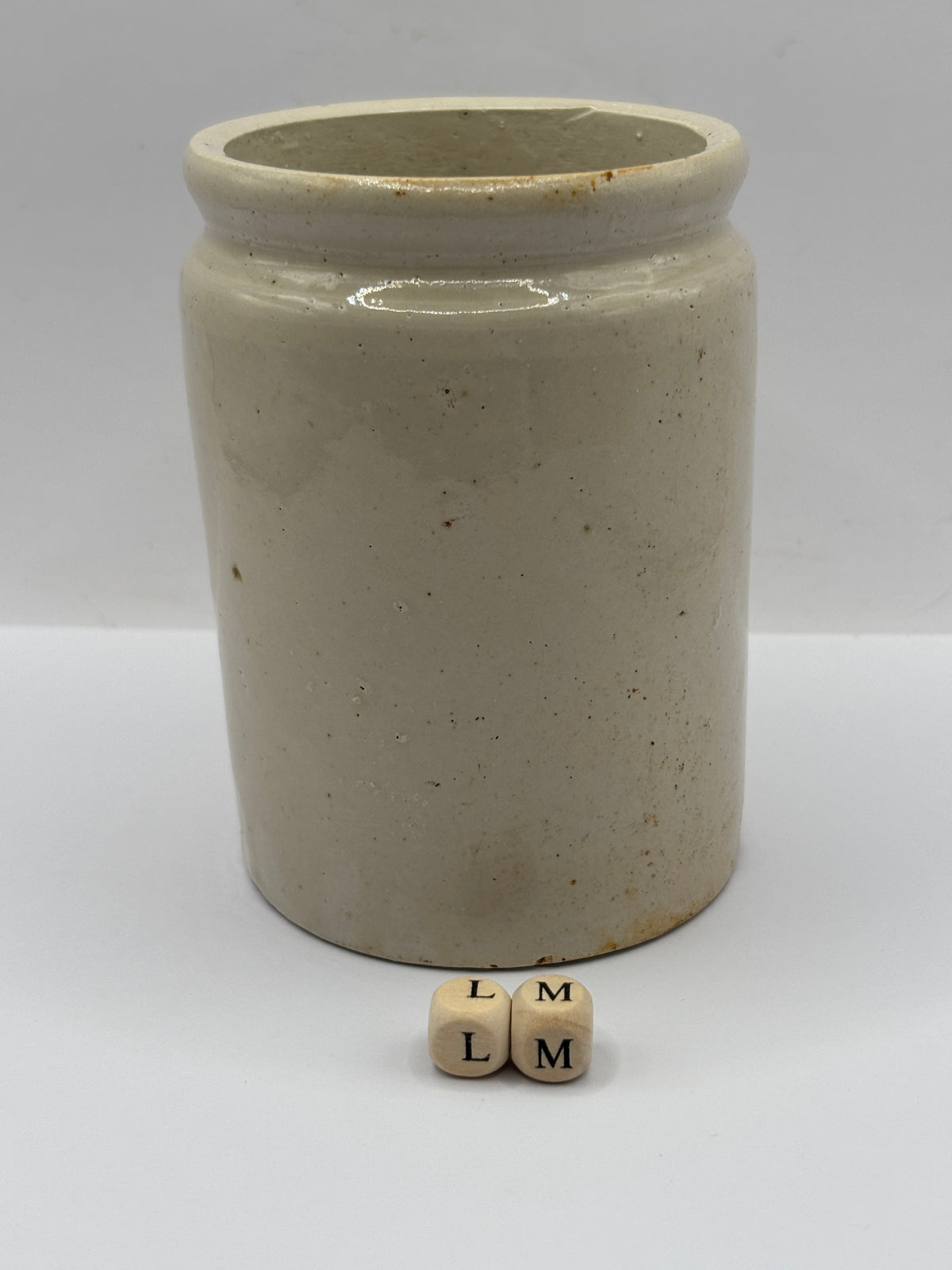 Old 1lb rolled top stoneware jam pot (LM)