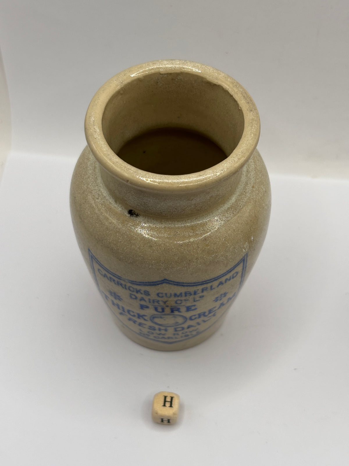 Old advertising cream pot, Carricks Cumberland dairy (H)