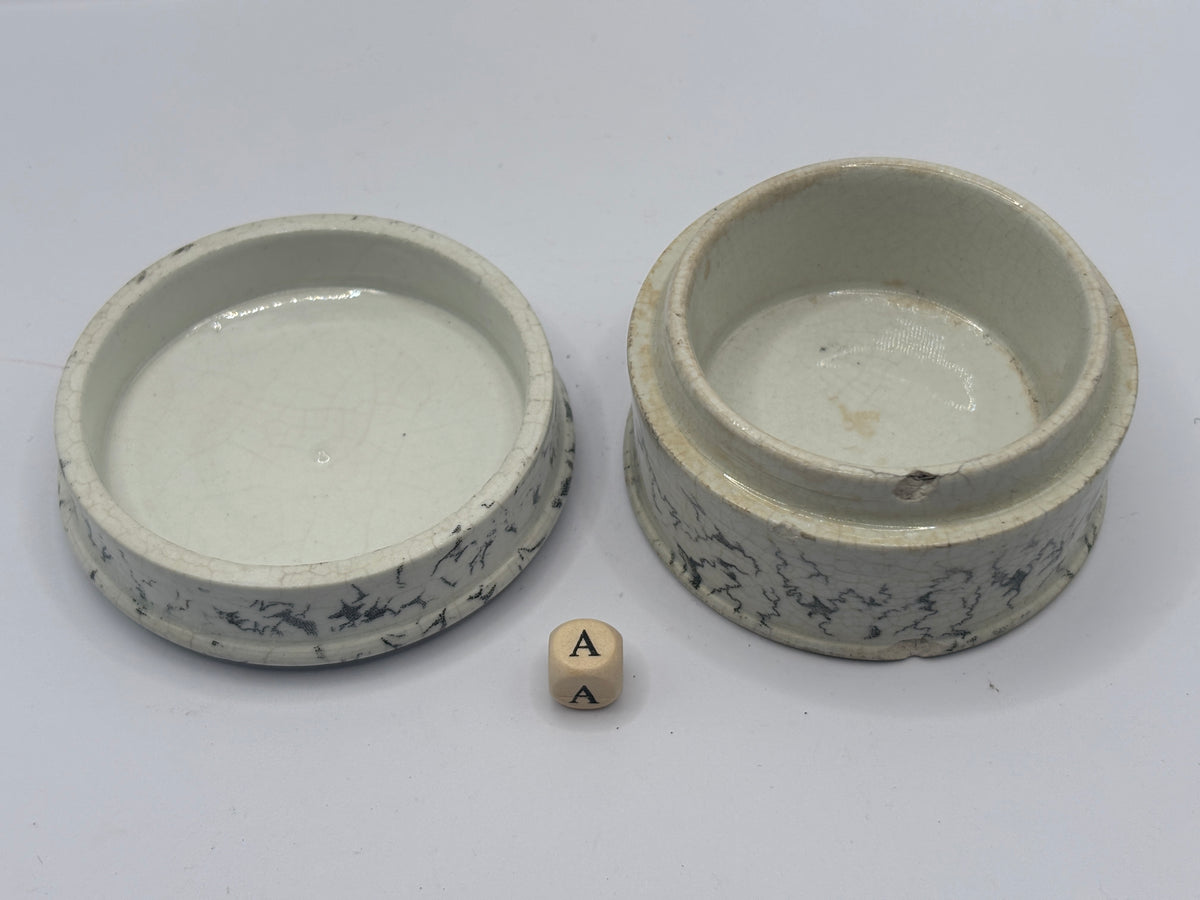 Old advertising lid and base, Oriental tooth paste Jewsbury & Brown (a)