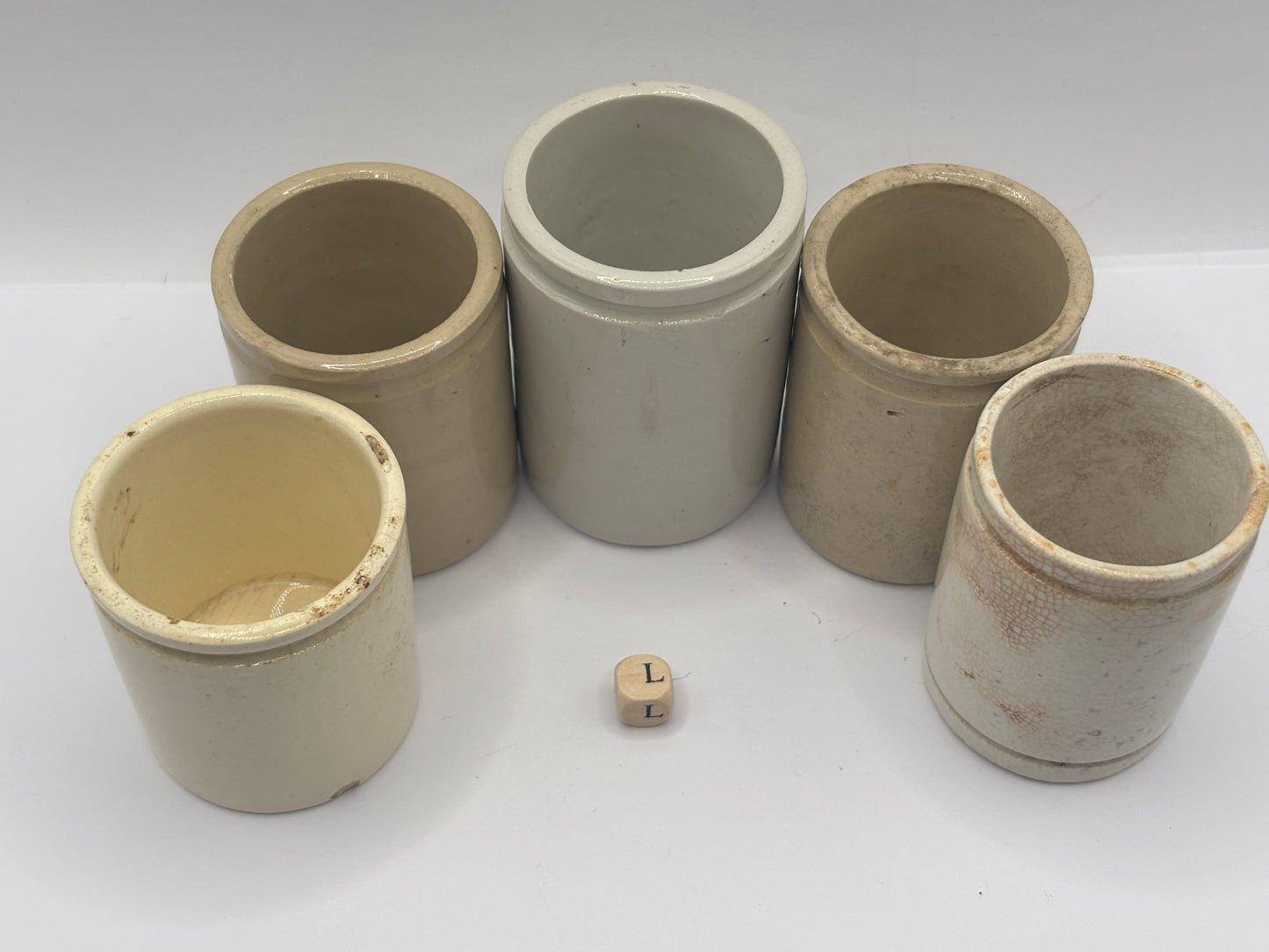 5 old stoneware jars & pots (L)