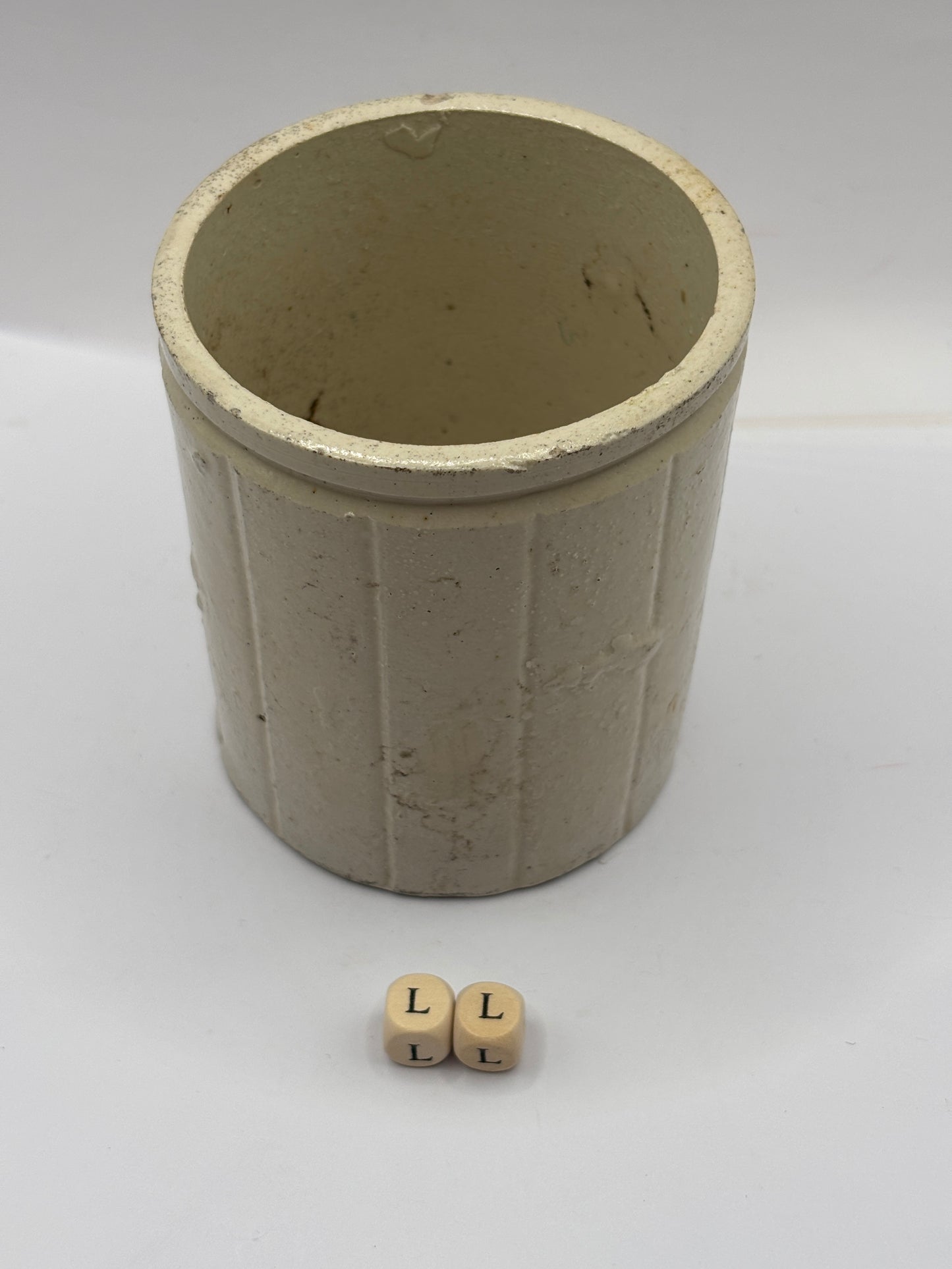Old 1lb ribbed stoneware jam pot (LL)