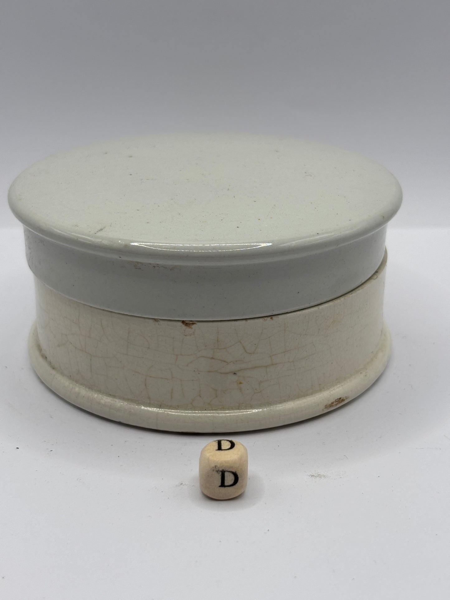 Old plain white stoneware lid and base (D)