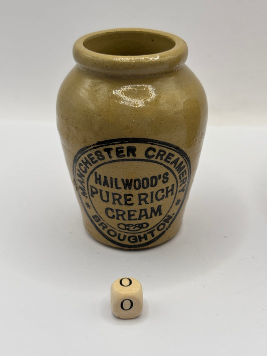 Old advertising cream pot, Hailwoods rich cream (o)