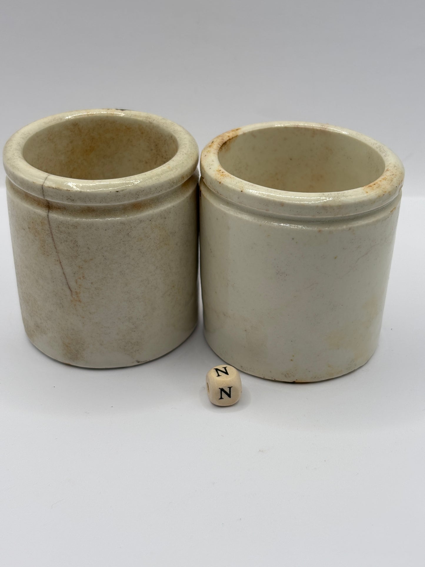2 Old chunky stoneware pots (N)