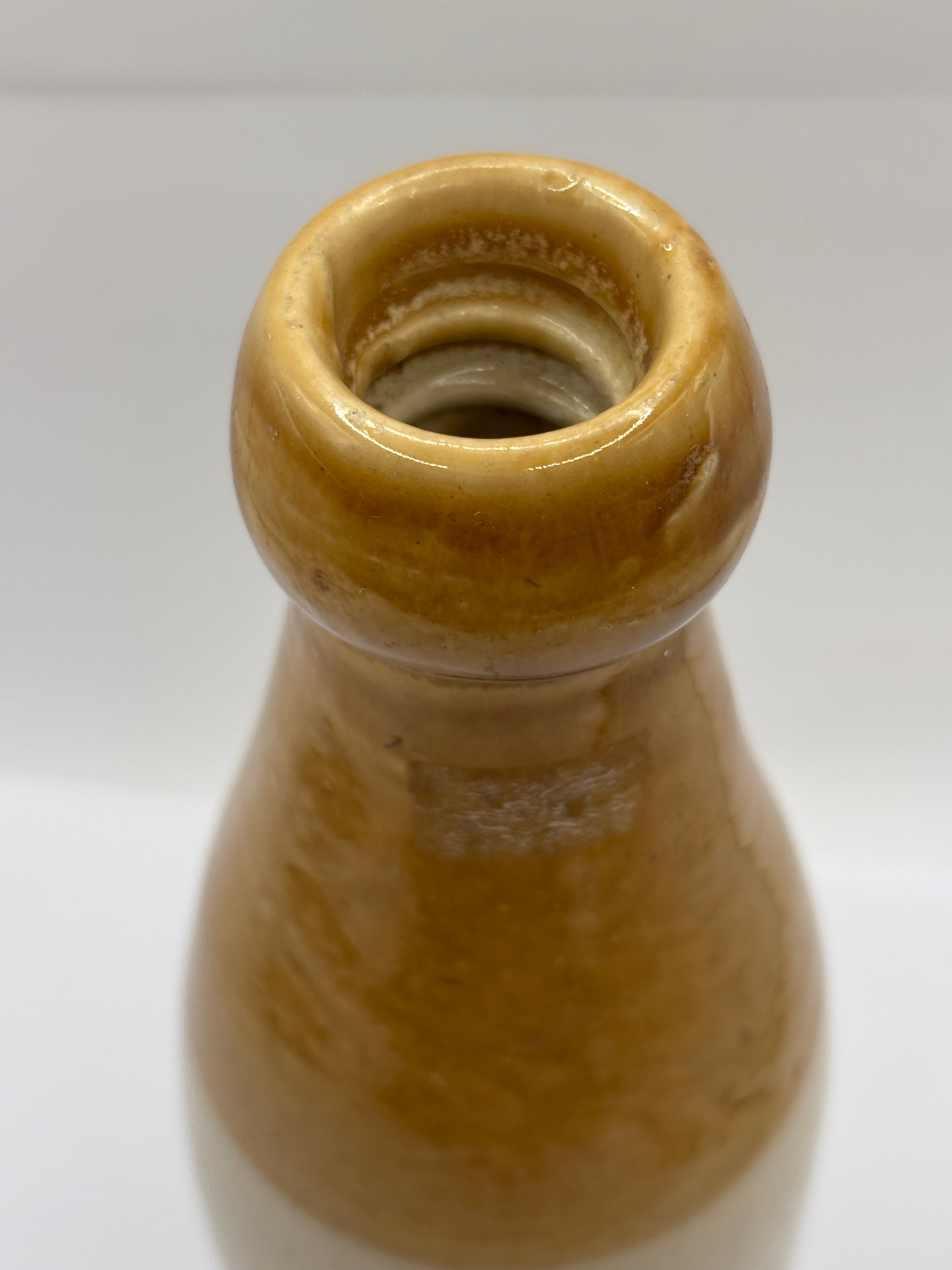 Old stoneware ginger beer bottle, Bewick brothers Double stout, Blaydon on tyne
