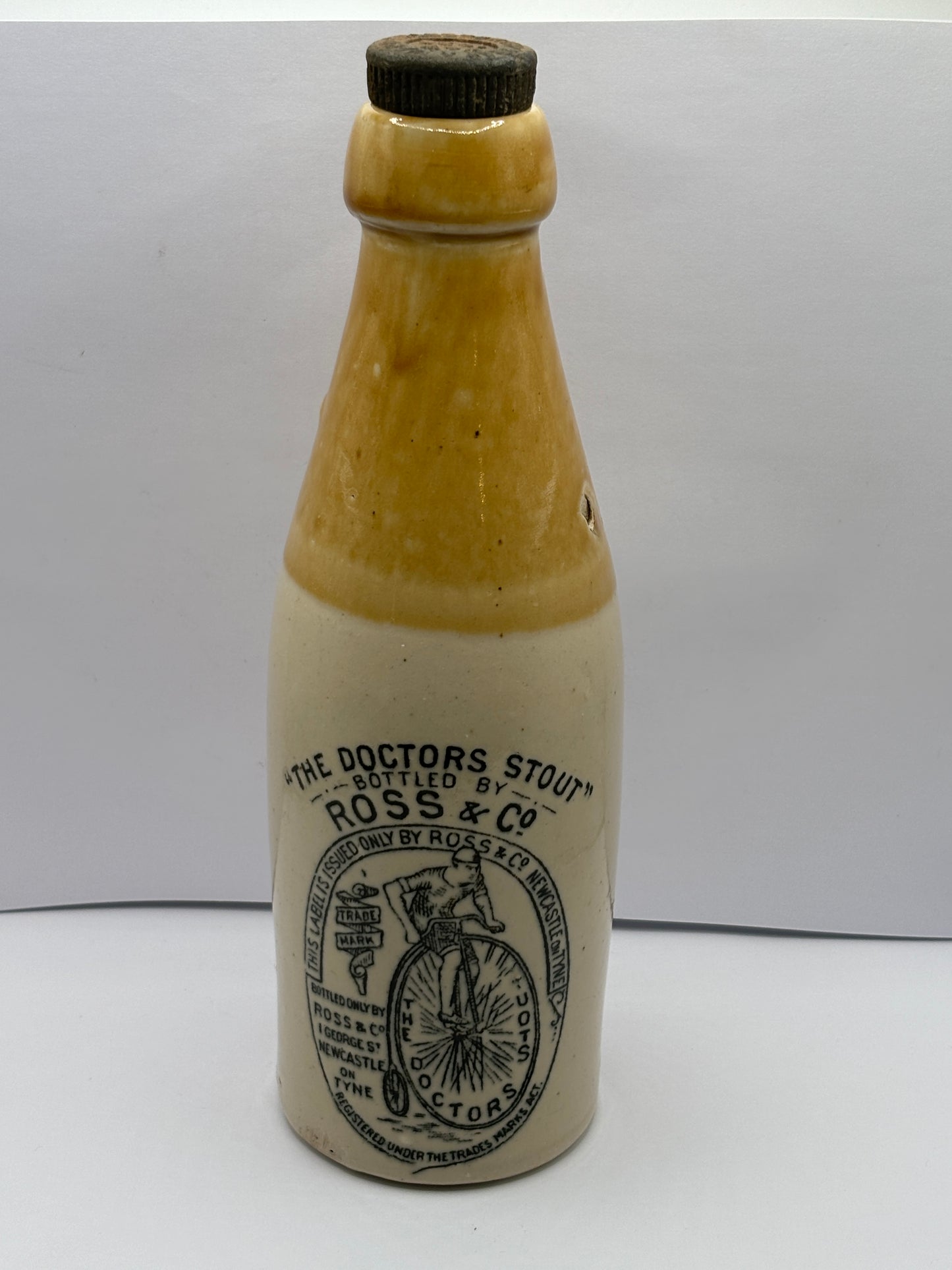 Old Newcastle on tyne stout bottle, The doctors stout, Ross & Co