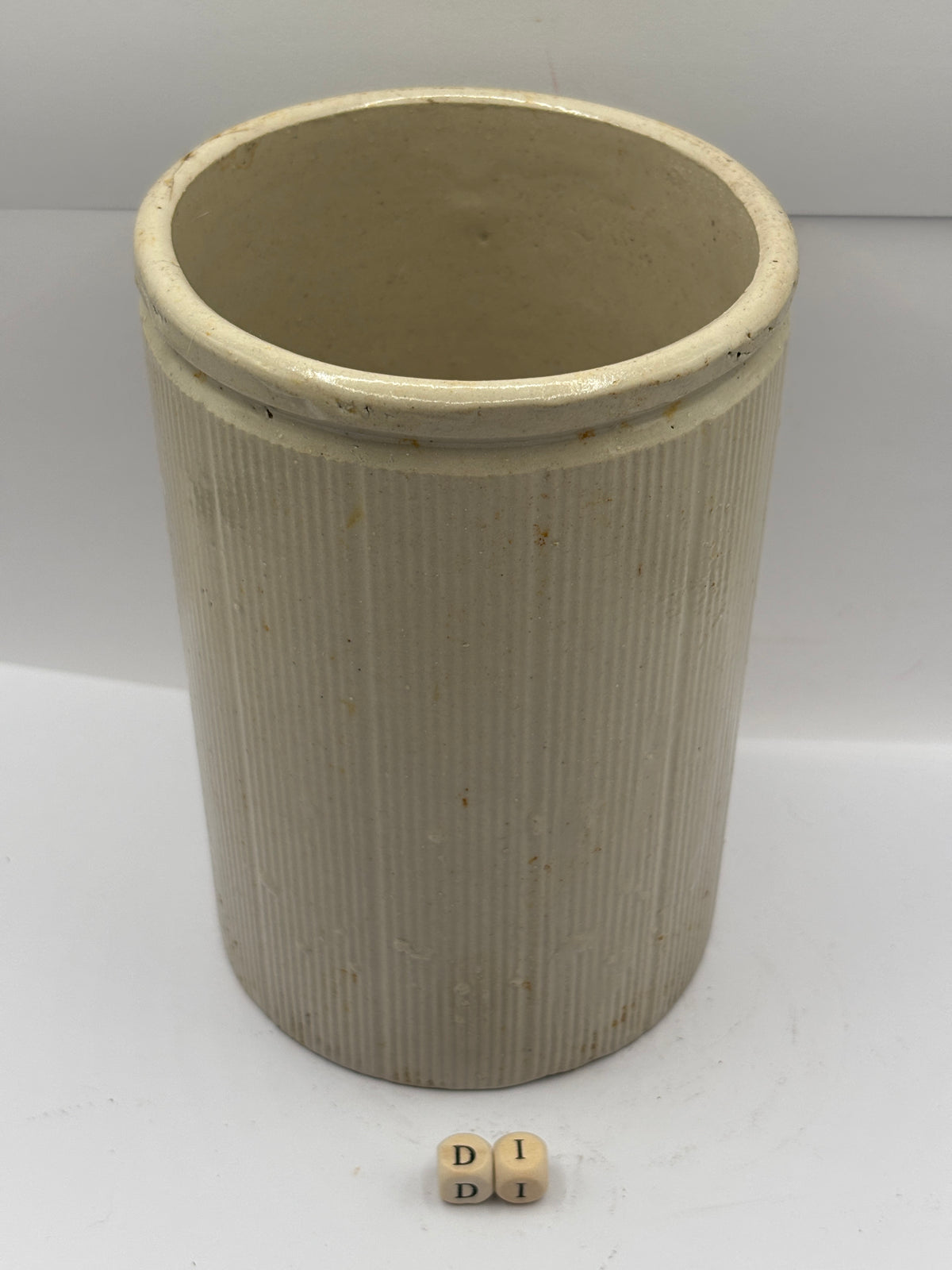 Old large 3lb ribbed stoneware jam pot (Di)