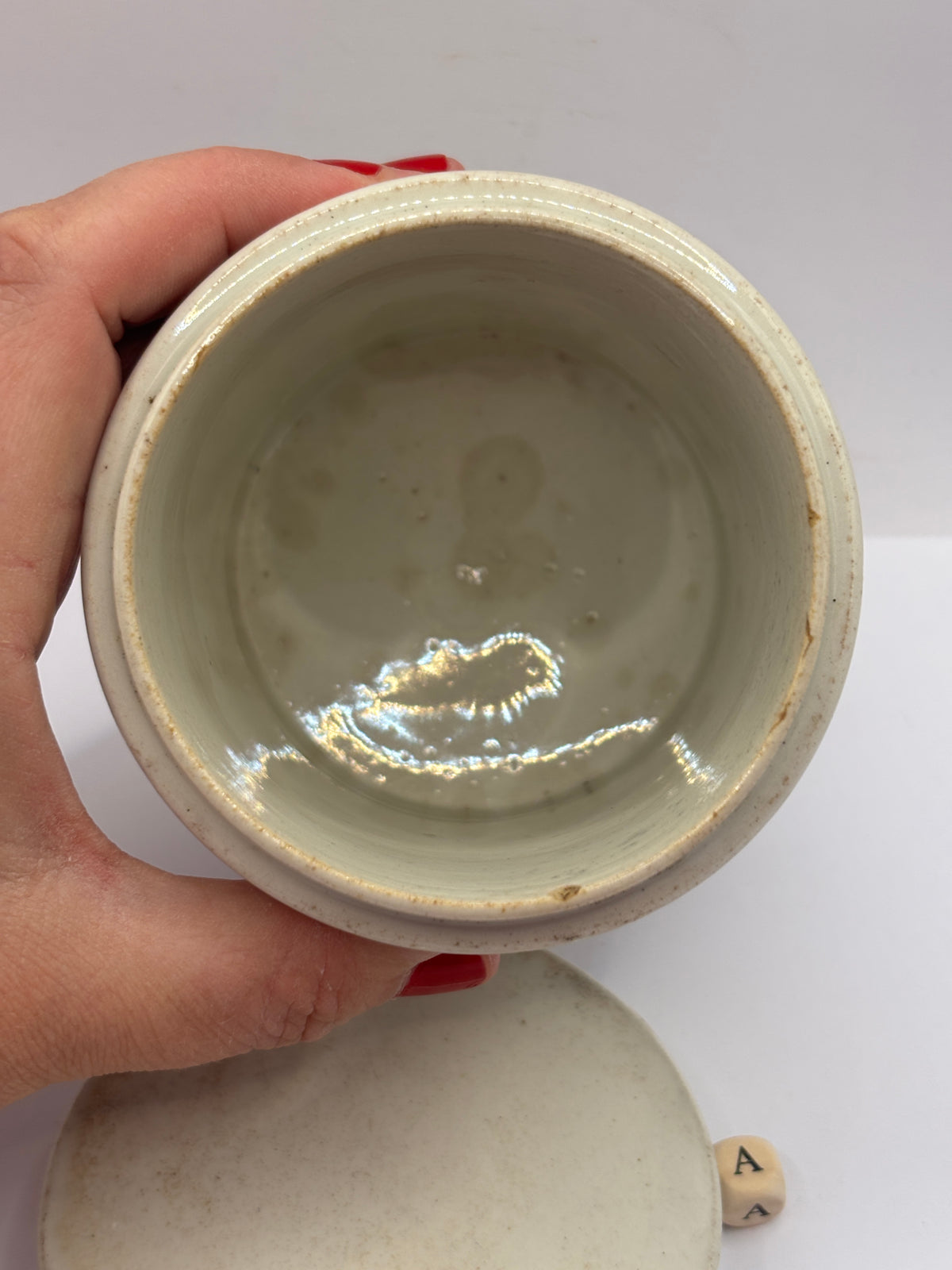 Old plain white stoneware apothecary jar & lid (a)