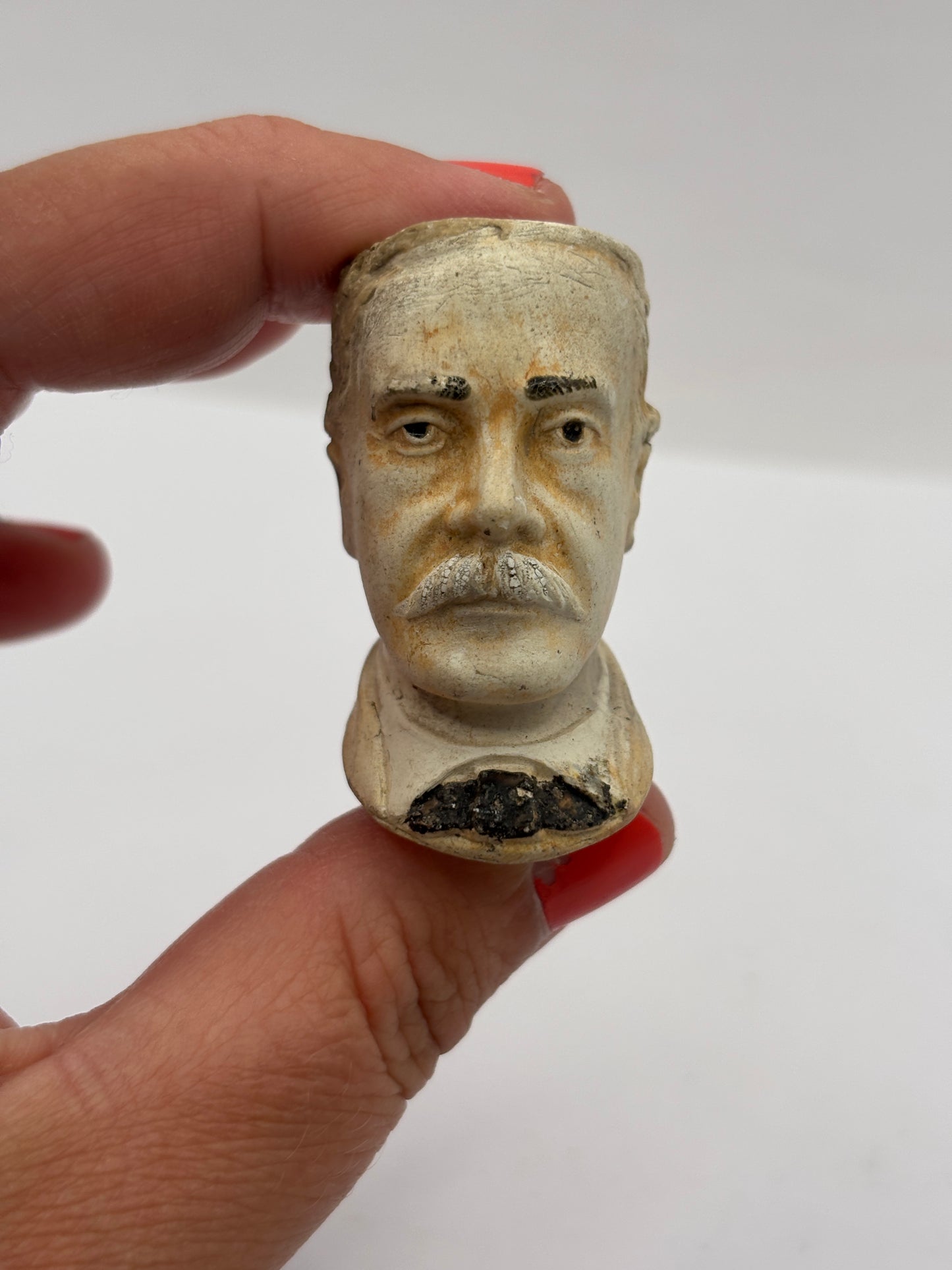 Old figural clay pipe head, pipe bowl