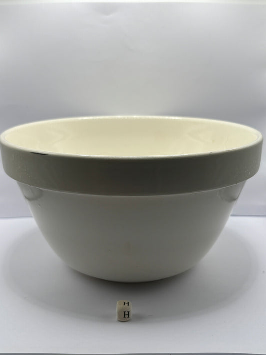 Vintage pudding bowl (H)