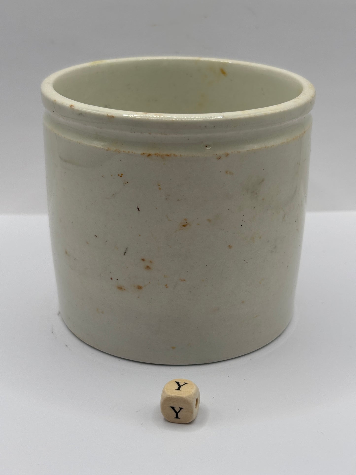 Old stoneware marmalade jar (Y)